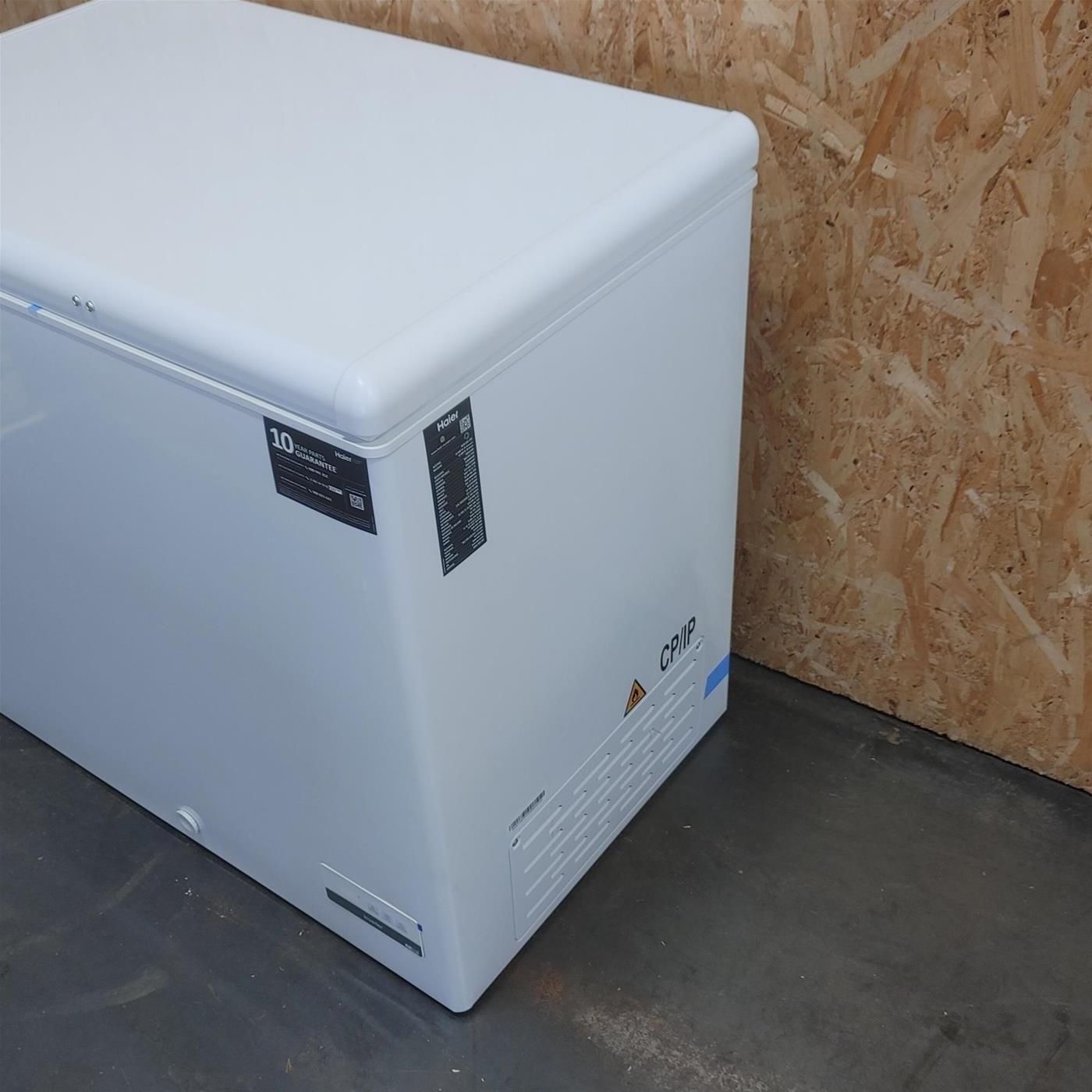 Congelatore Haier HCE251E a pozzetto 248 L
