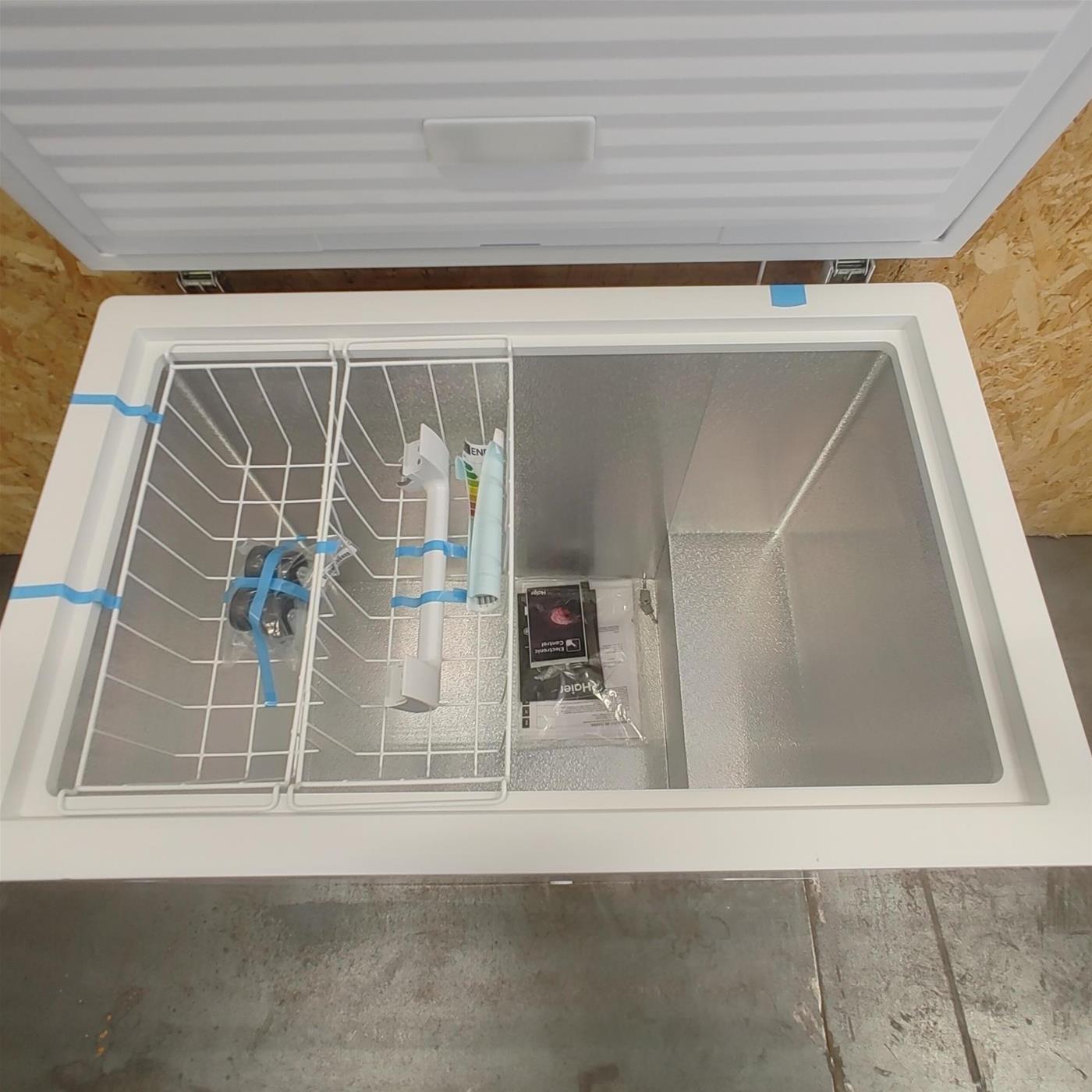 Haier HCE251E Congelatore a pozzetto Libera installazione 248 LE Bianco