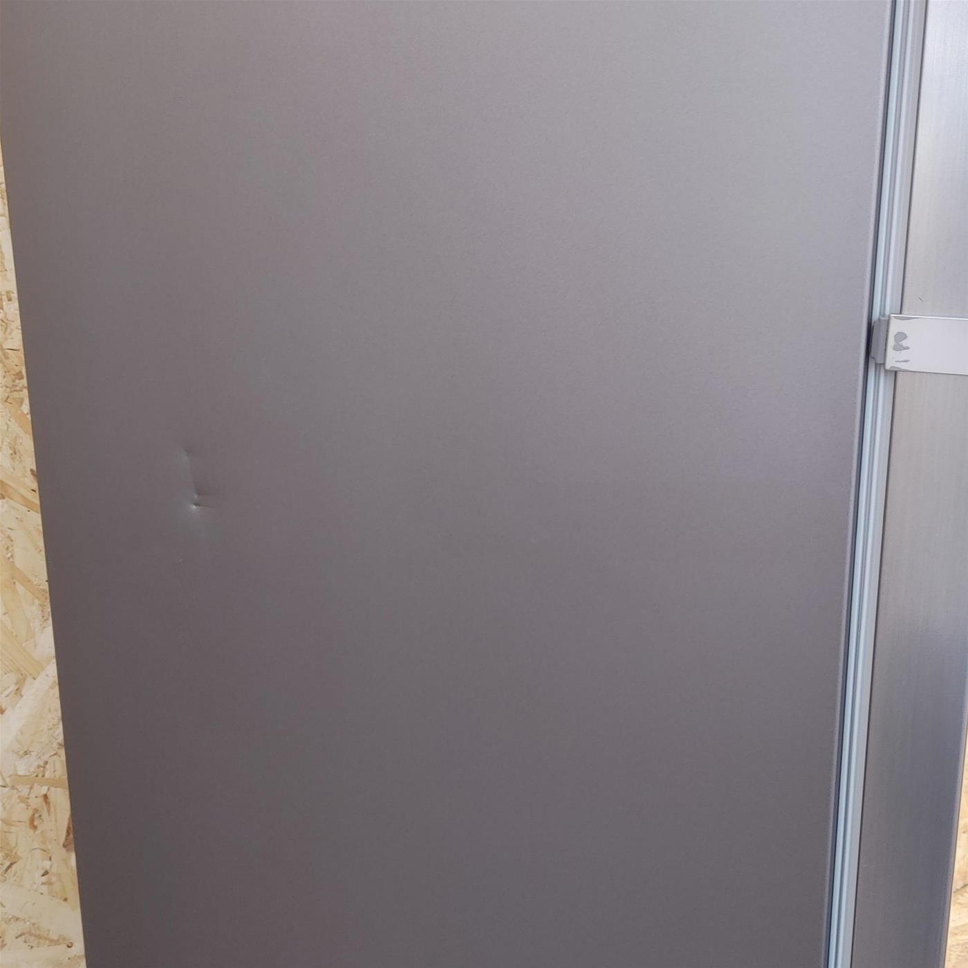 Samsung RZ32M713ES9 Congelatore verticale Libera installazione E Argento, No Frost
