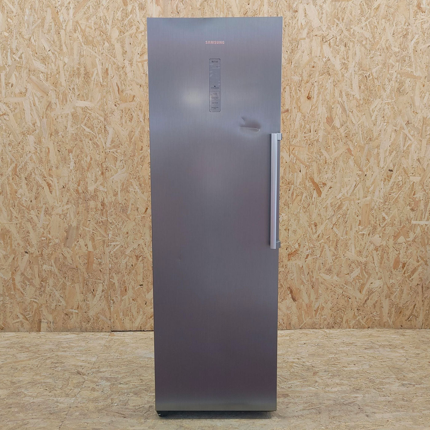 Samsung RZ32M713ES9 congelatore Congelatore verticale Libera installazione E Argento