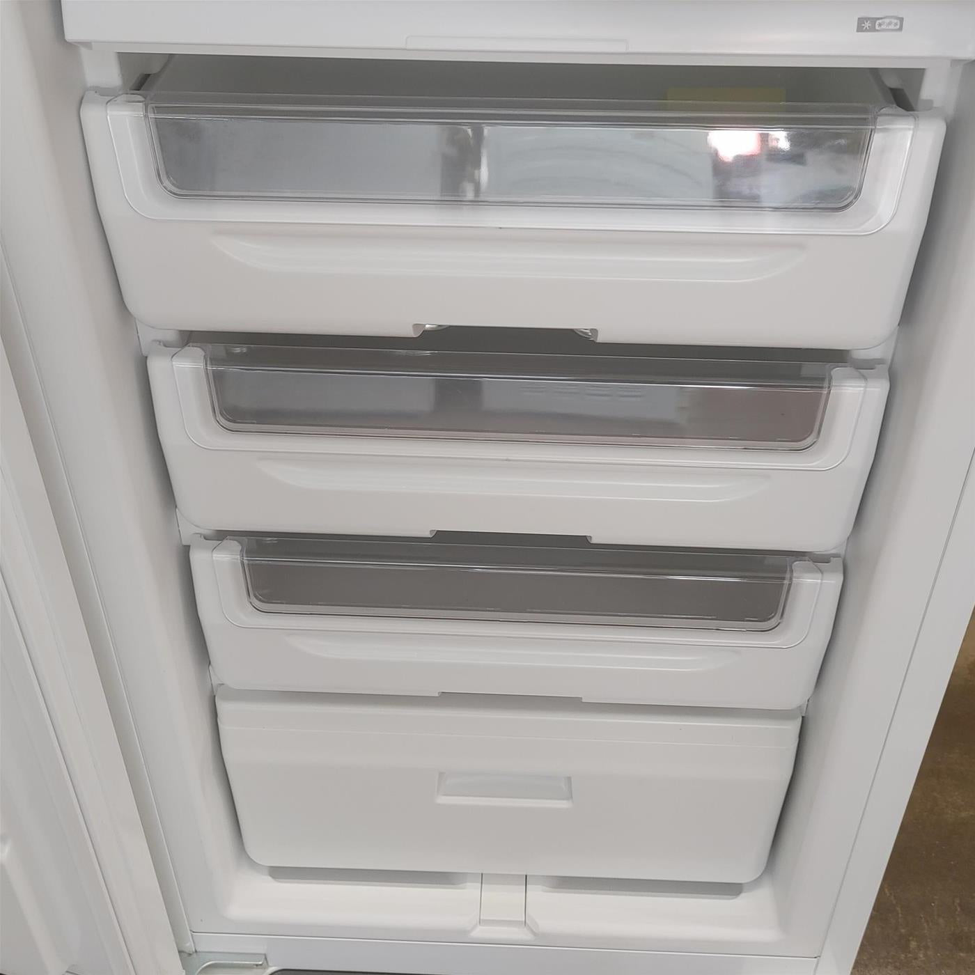 Congelatore verticale Whirlpool AFB 829/A+ da incasso 89 L