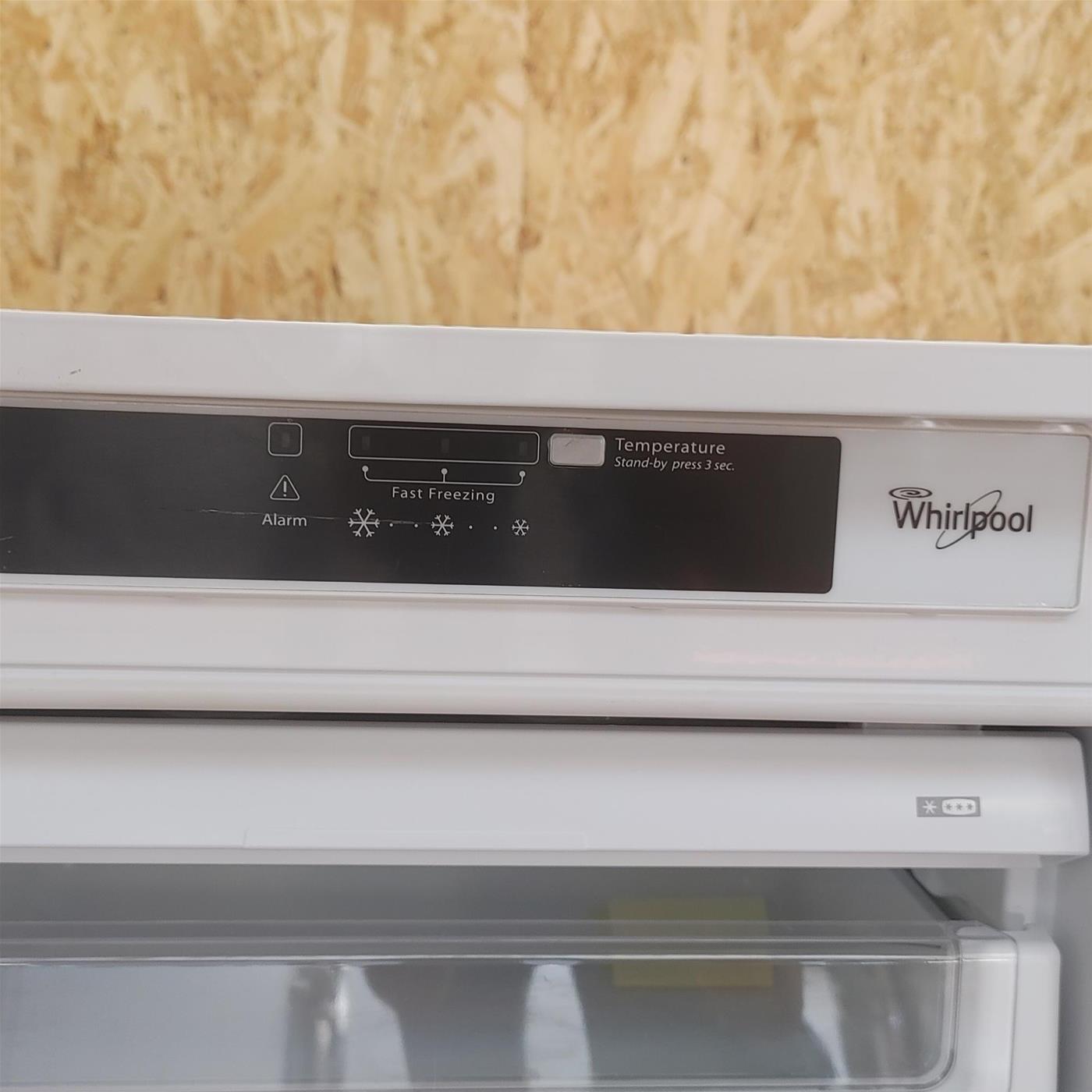 Congelatore verticale Whirlpool AFB 829/A+ da incasso 89 L