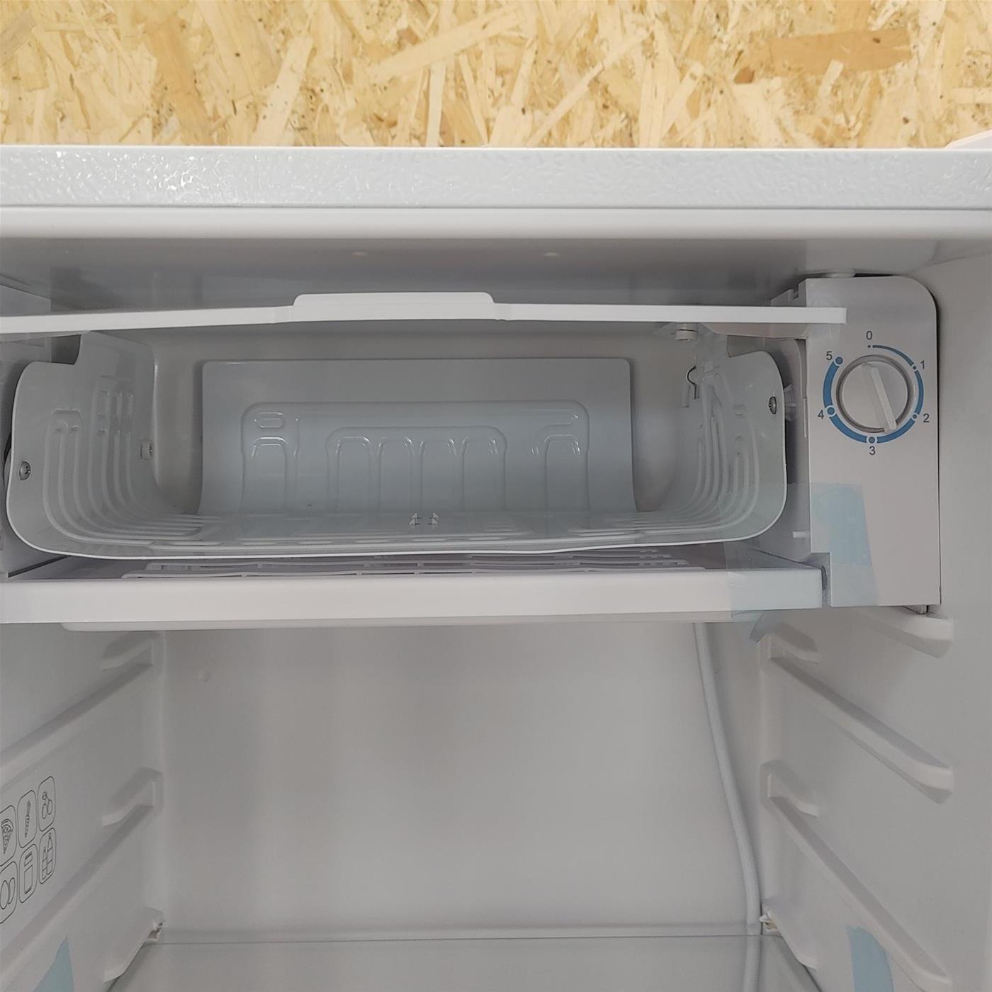 Akai AKFR106L frigorifero Libera installazione 91 LF Bianco