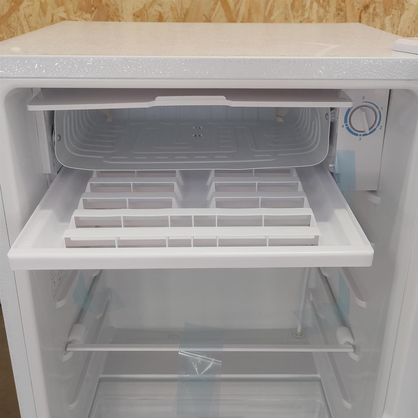 Akai AKFR106L frigorifero Libera installazione 91 LF Bianco