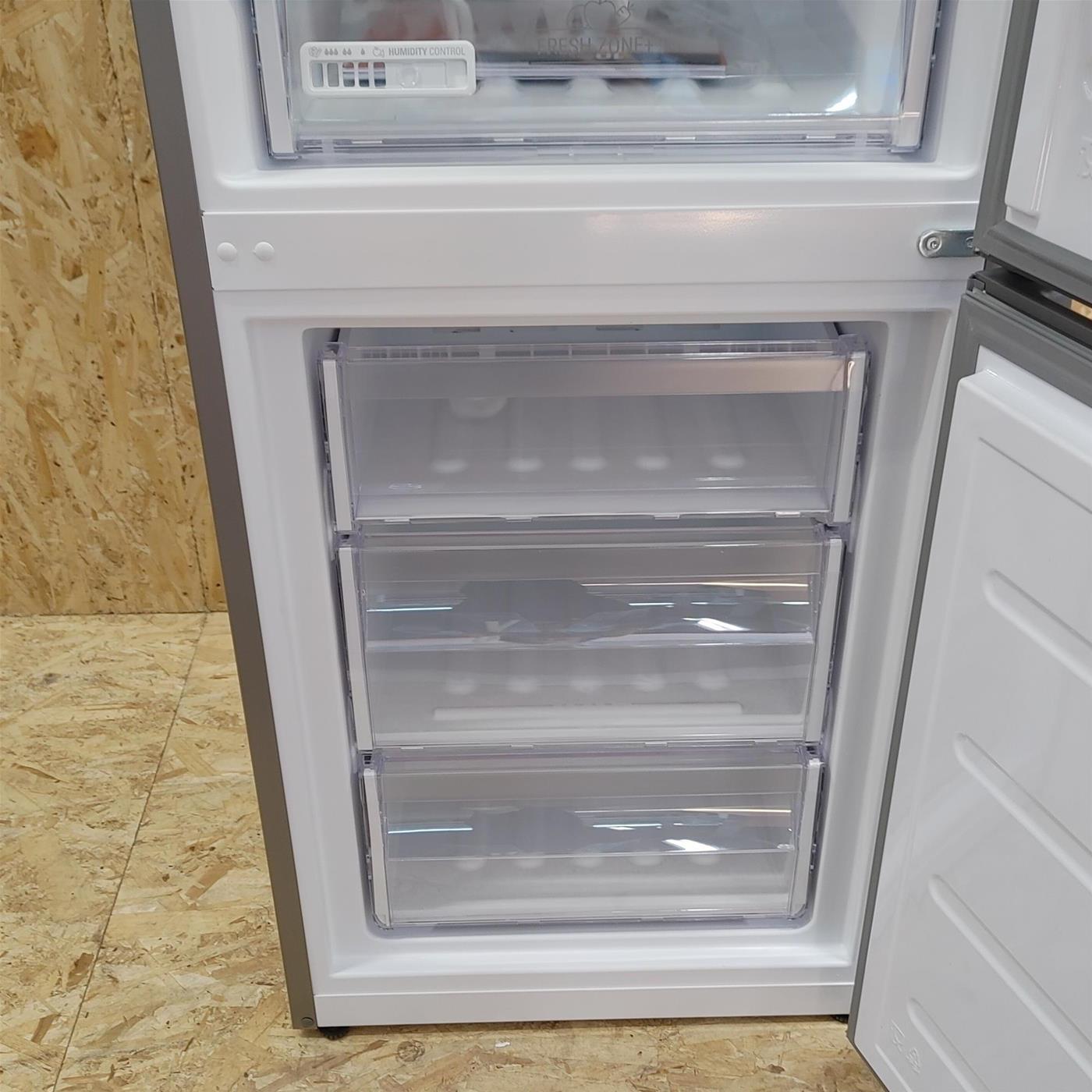 Hotpoint HA8 SN1E X frigorifero con congelatore Libera installazione 328 L F Argento