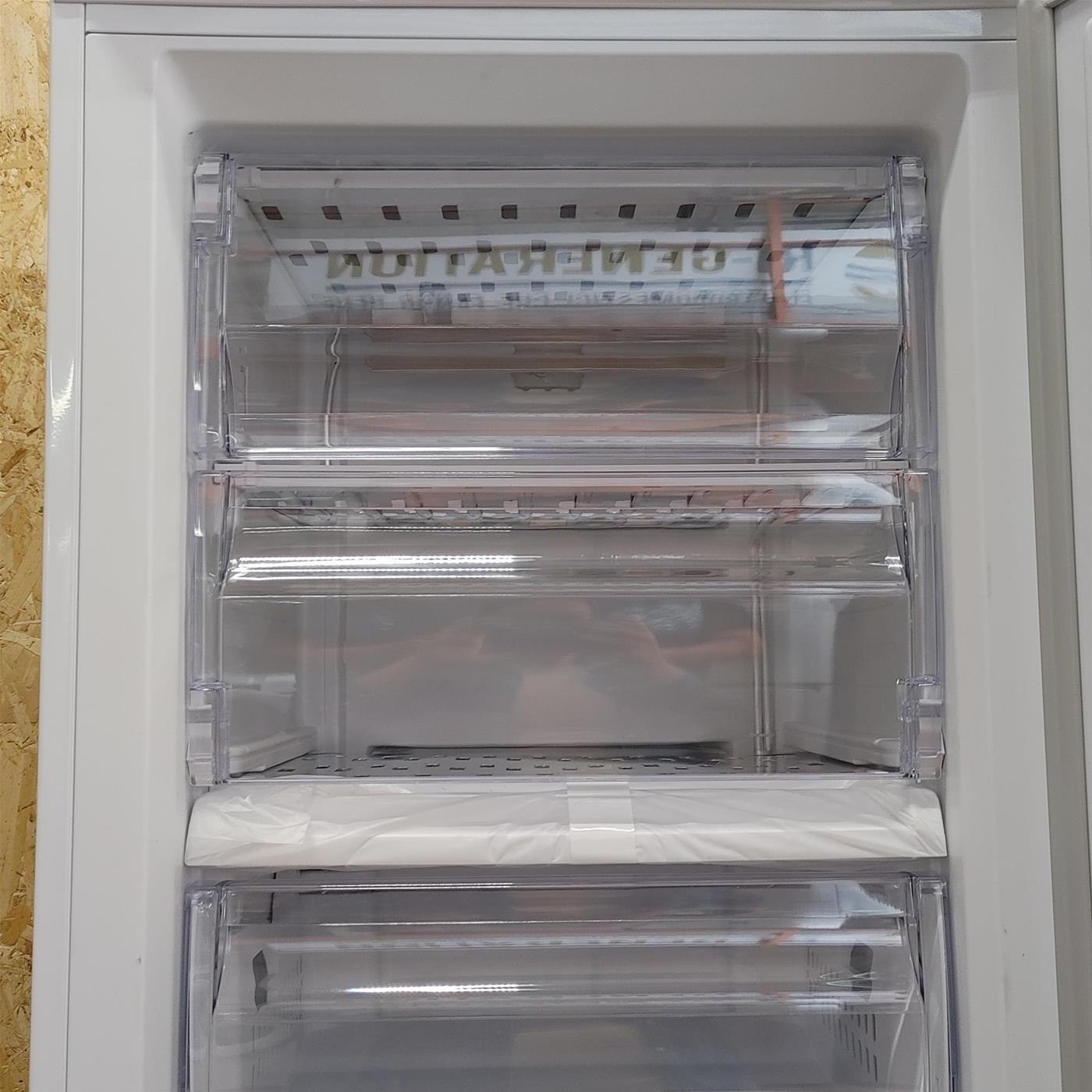 Congelatore Beko FS127940N Libera Installazione 244 LE Bianco