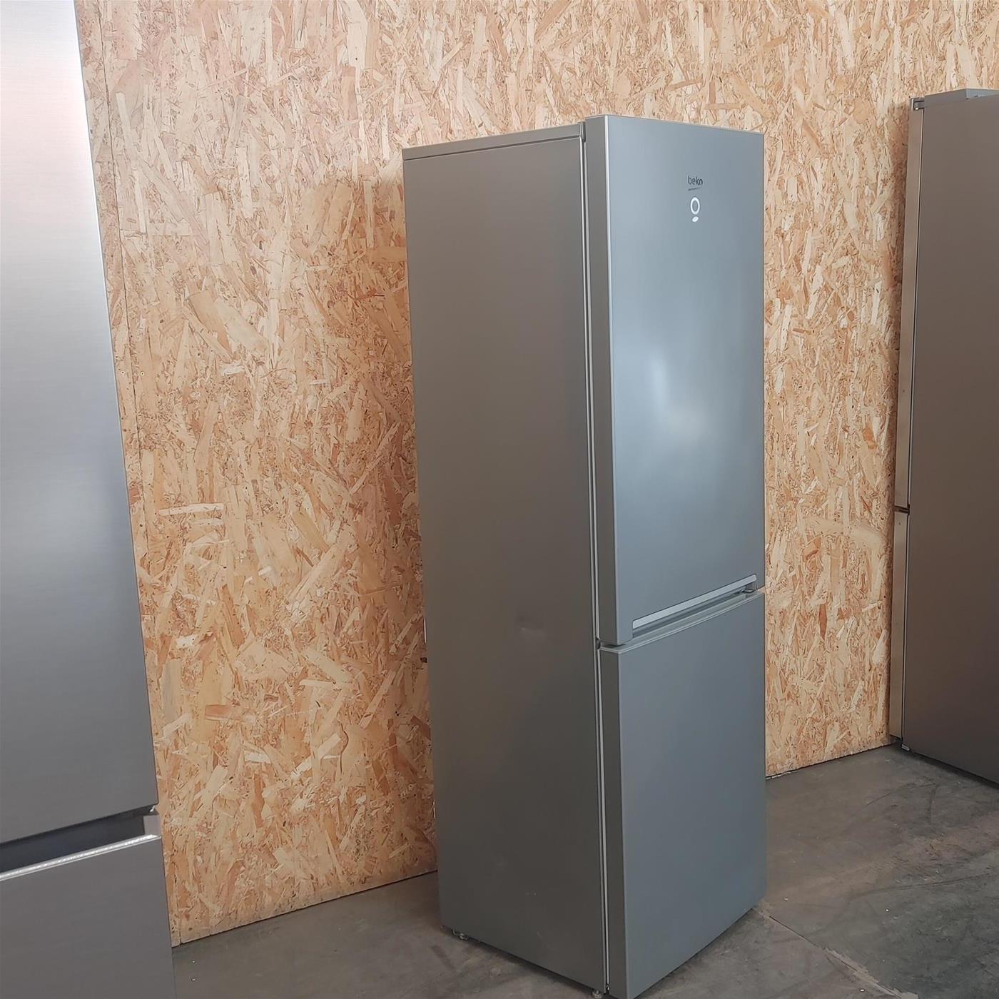 Beko RCSA330K30SN Libera installazione 300 LF Argento