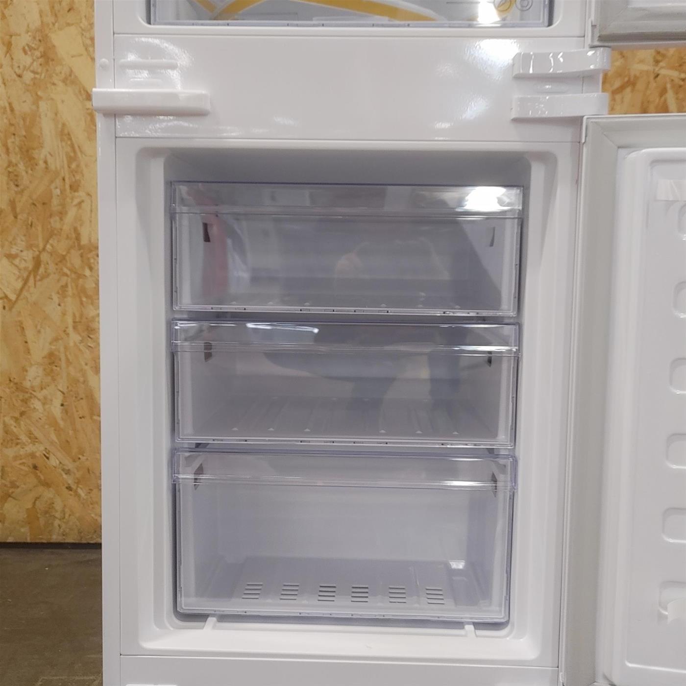 Frigorifero Beko BCSA285K4SN da Incasso 271 L