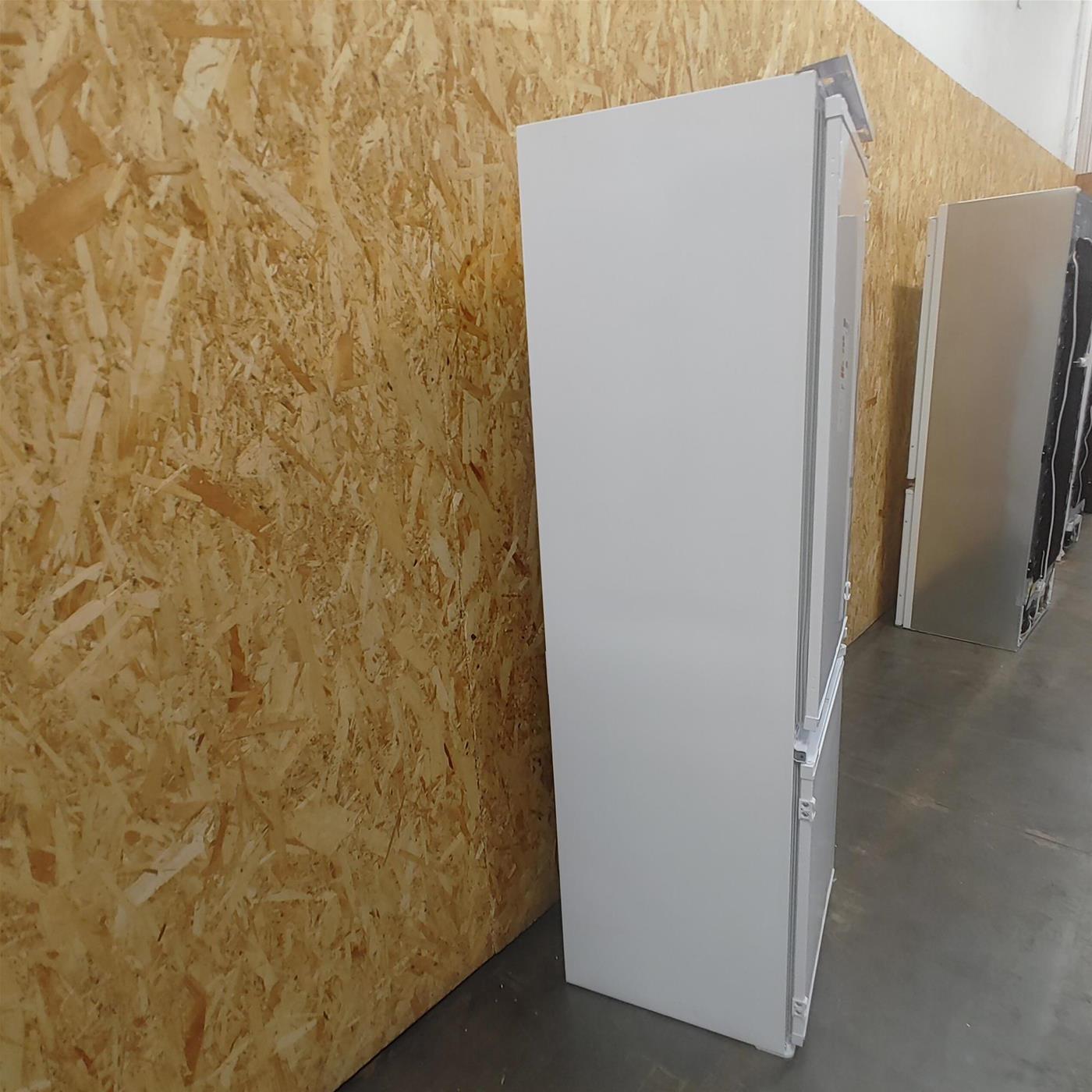 Frigorifero Beko BCSA285K4SN da Incasso 271 L