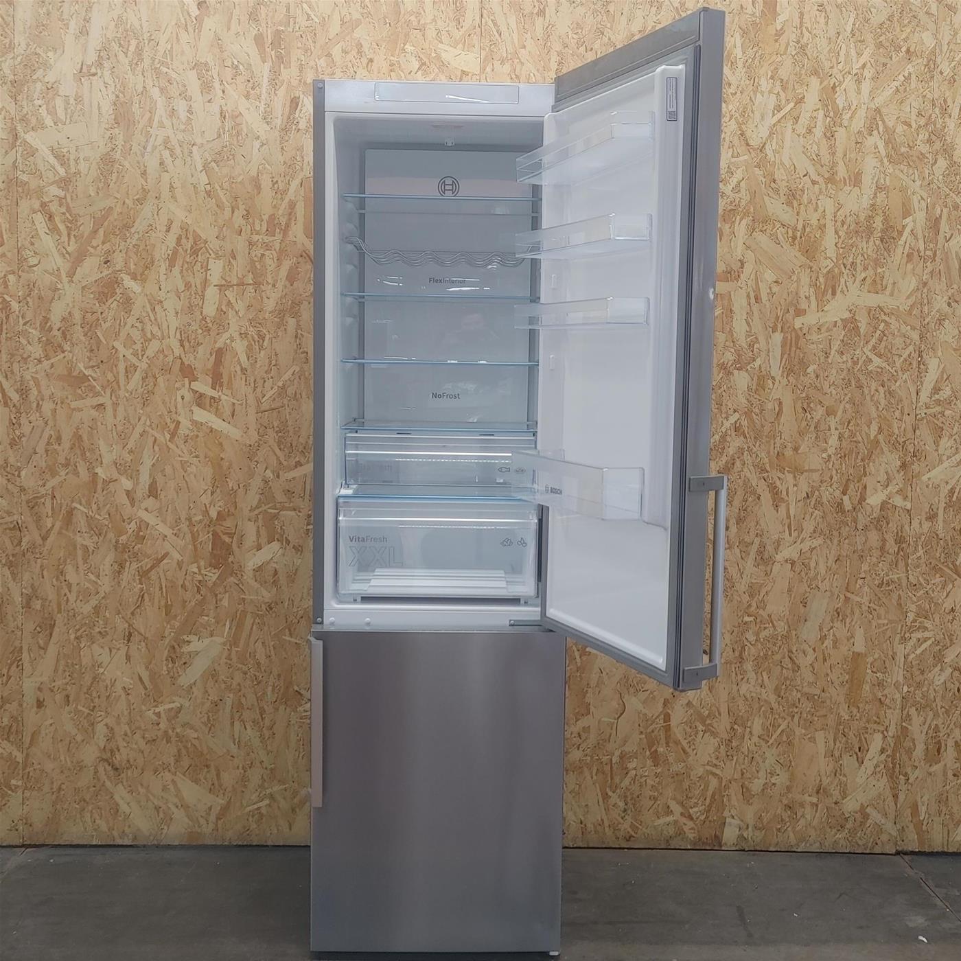 Frigorifero combinato Bosch Serie 4 KGN397ICT 363 L