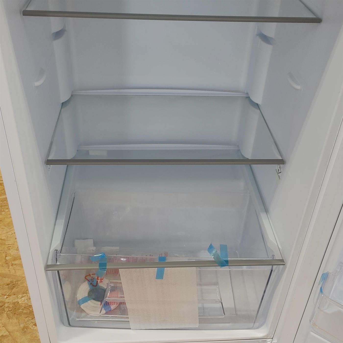 Candy LARDER CIL 220 NE/N frigorifero Da incasso 197 L F Bianco
