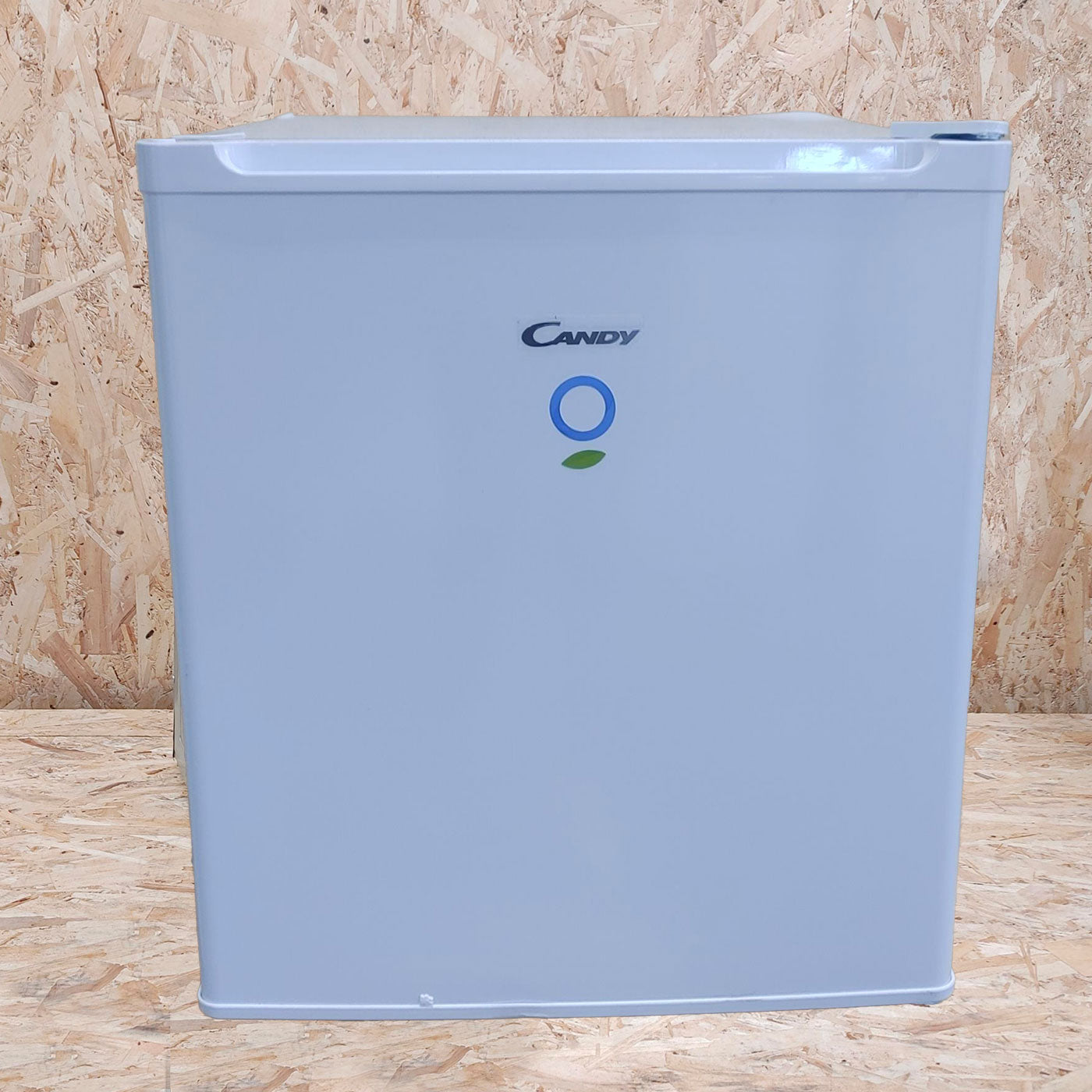 Candy CFO 050 E frigorifero Libera installazione 43 L F Bianco