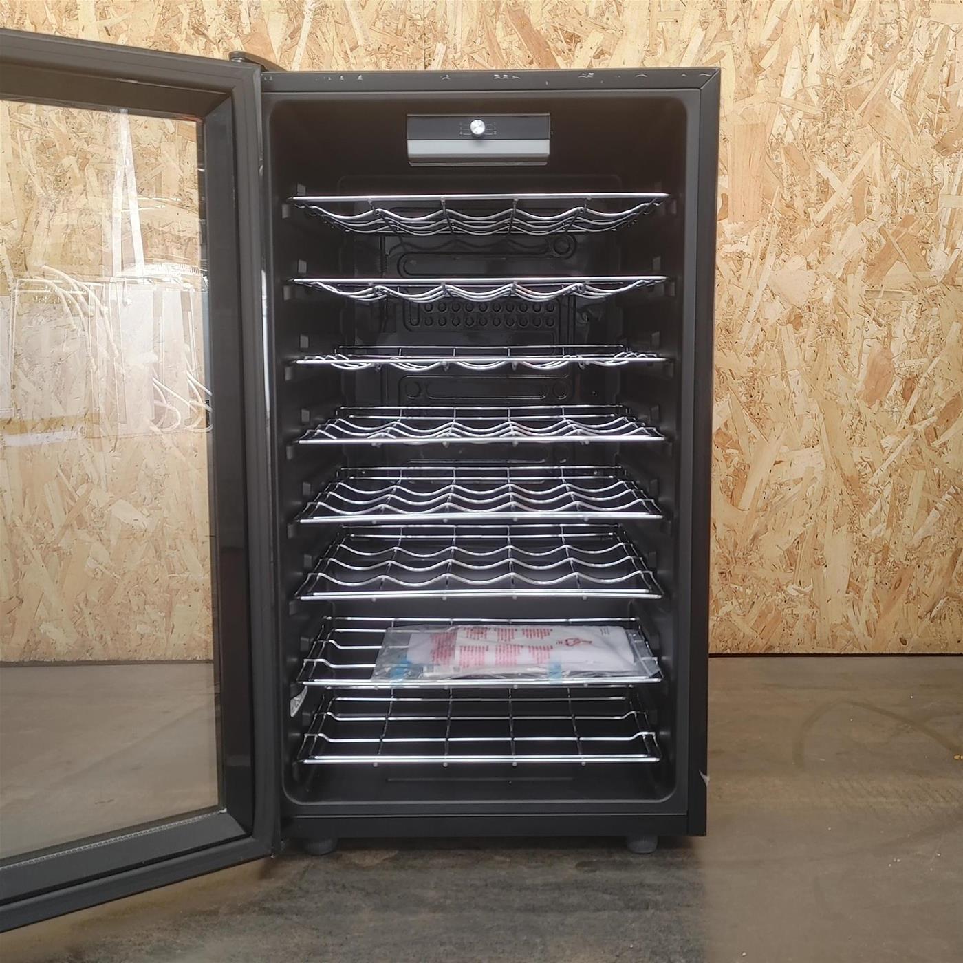 Cantinetta frigo Candy CWC150EM/N 41 bottiglie