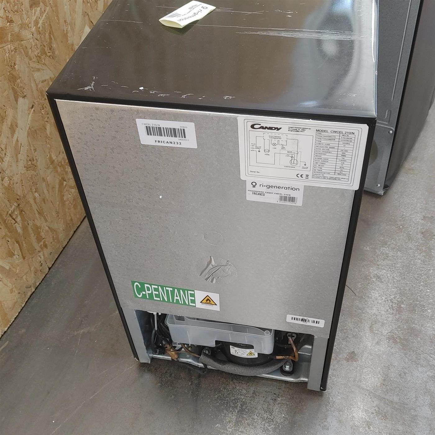 Candy DiVino CWCEL 210/N Frigorifero per vino a compressore Libera installazione Nero 21 bottiglia/e