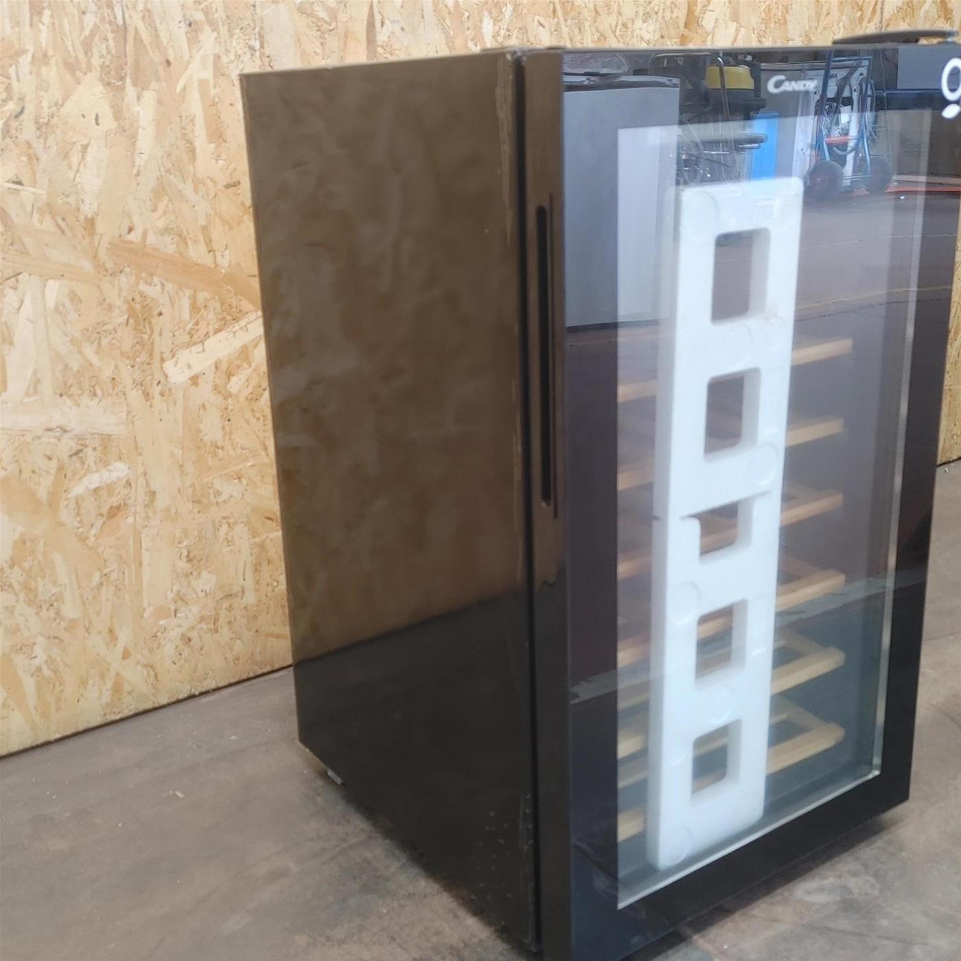 Candy DiVino CWC 150 MH Frigorifero per vino a compressore Libera installazione Nero 41 bottiglia/e