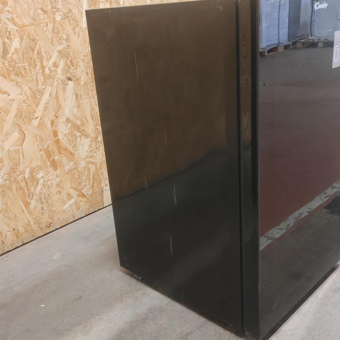 Candy DiVino CWC 150 ED/N Frigorifero per vino a compressore Libera installazione Nero 41 bottiglia/e