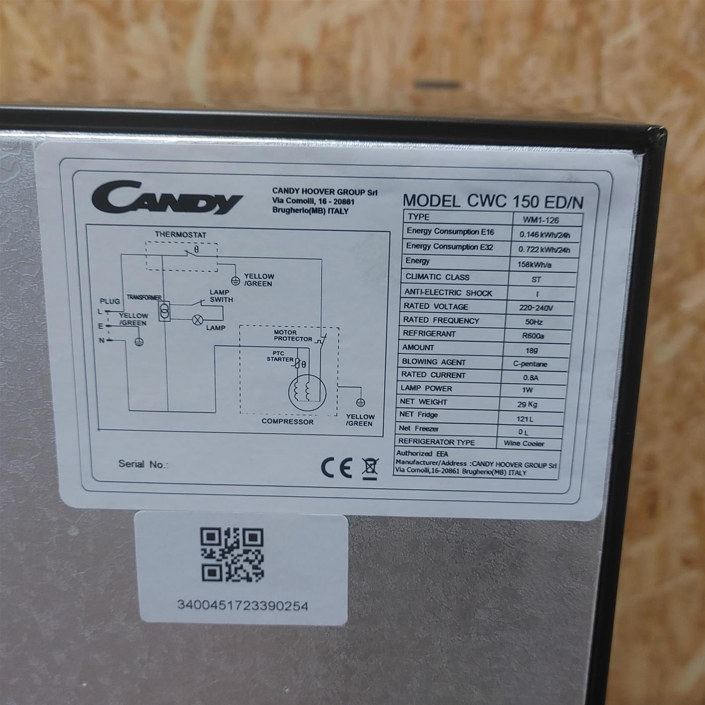 Candy DiVino CWC 150 ED/N Frigorifero per vino a compressore Libera installazione Nero 41 bottiglia/e