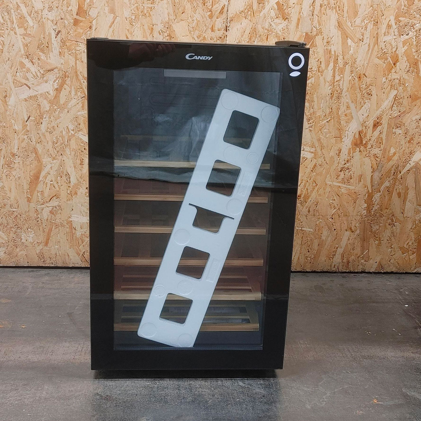 Candy DiVino CWC 150 MH Frigorifero per vino a compressore Libera installazione Nero 41 bottiglia/e