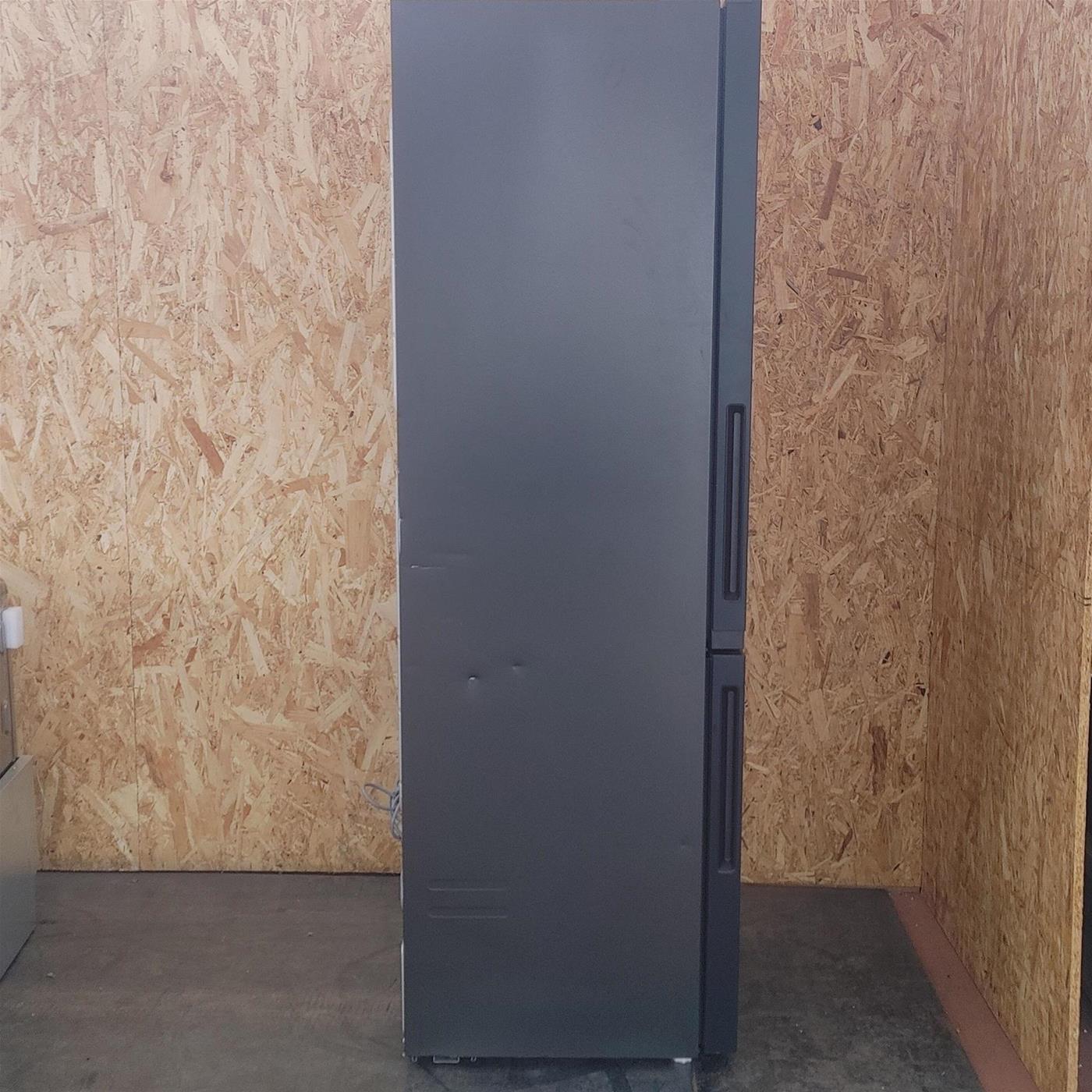 Frigorifero Candy Fresco CNCQ2T518EB Libera installazione 279 L