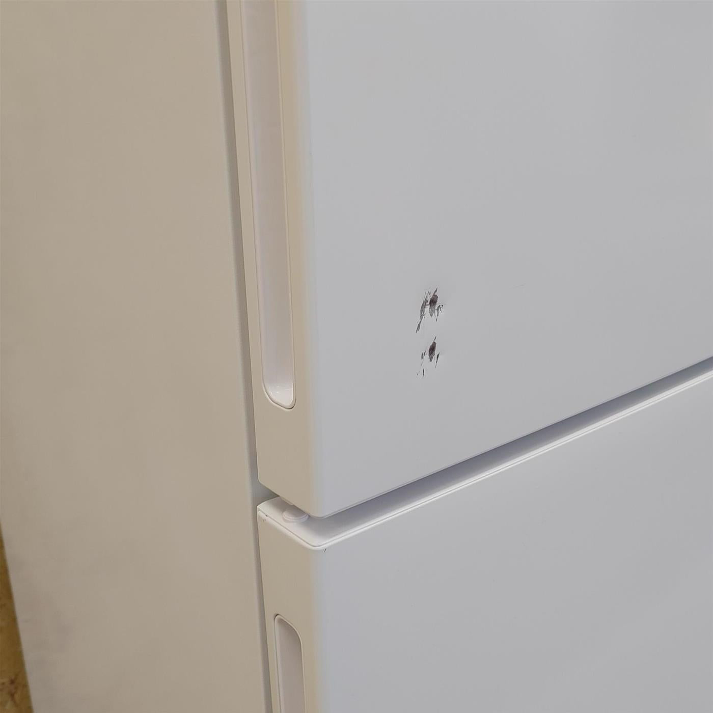 Electrolux LTB1AF24W0 frigorifero con congelatore Libera installazione 164 L F Bianco