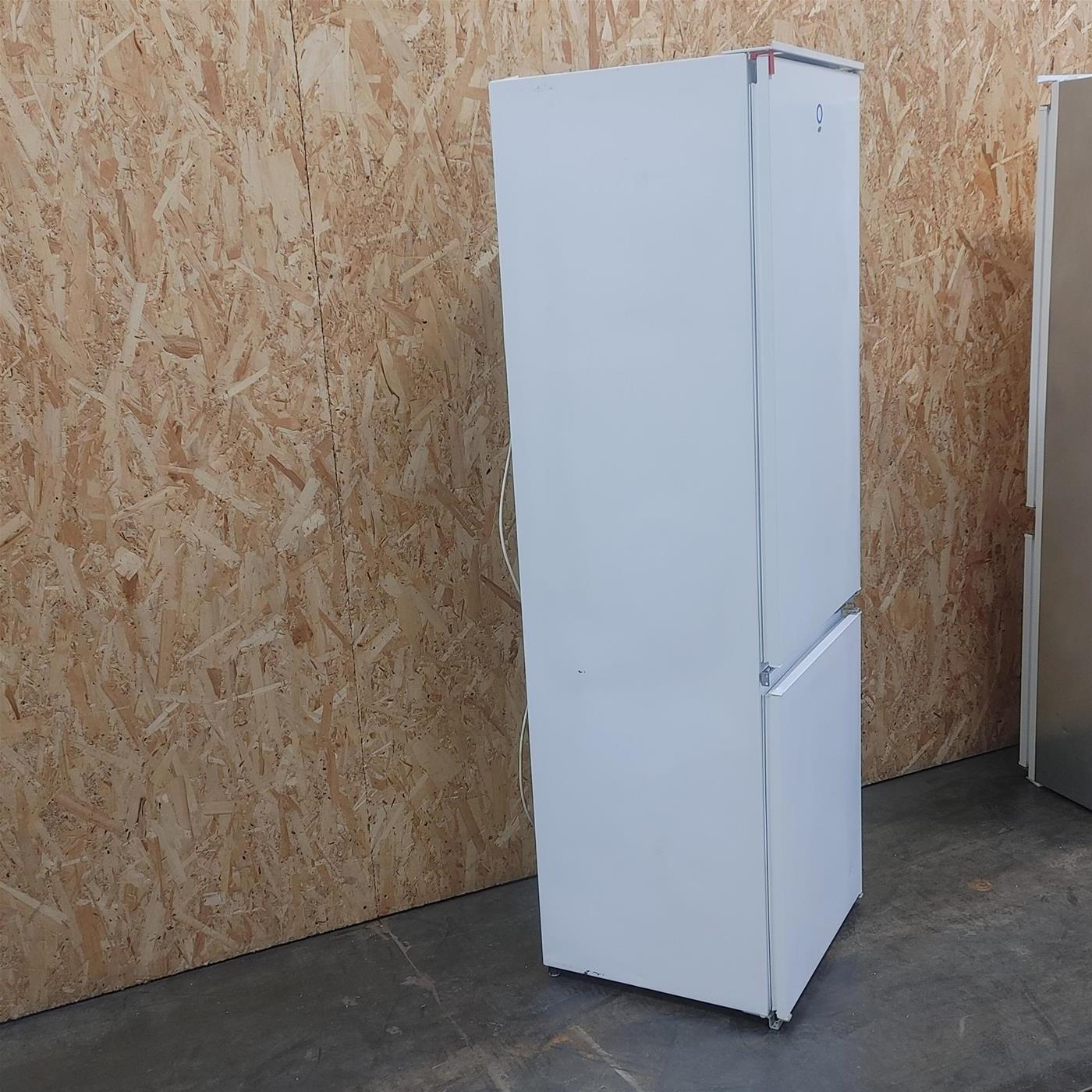 Electrolux LNT6TE18S Incasso 254 LE Bianco