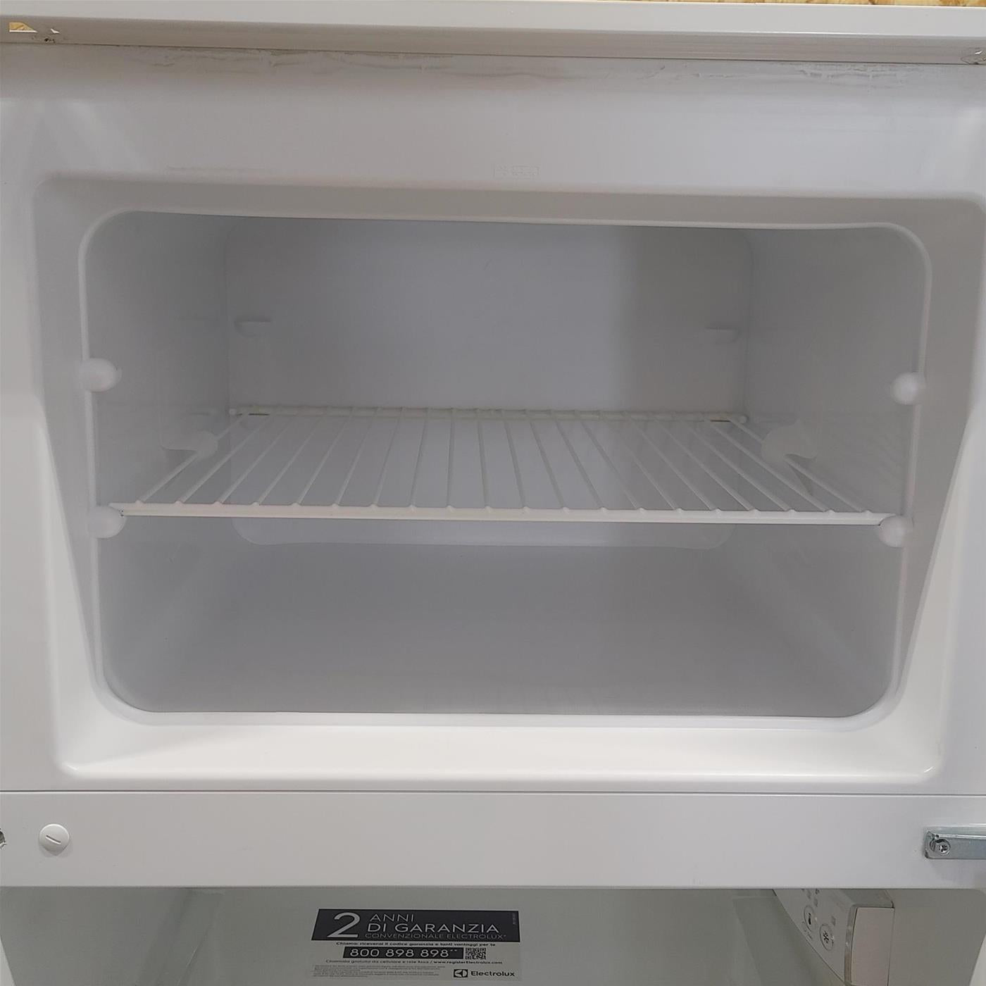 Frigorifero Electrolux ETB1AF14S da incasso 218 L