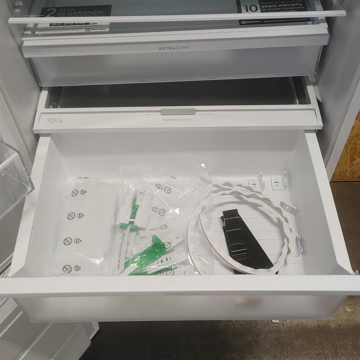 Frigorifero Electrolux KNR7TE75S Serie 700 GreenZone da Incasso