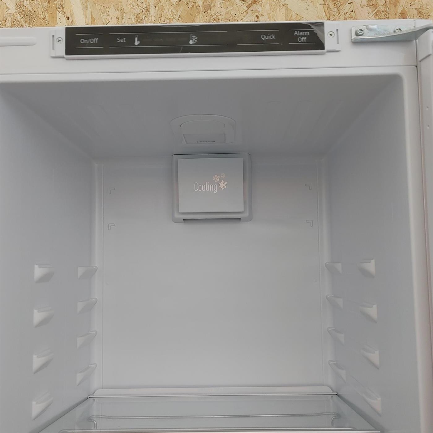 Grundig GKMI25920F Frigorifero Combinato da incasso Statico con Ventola A++