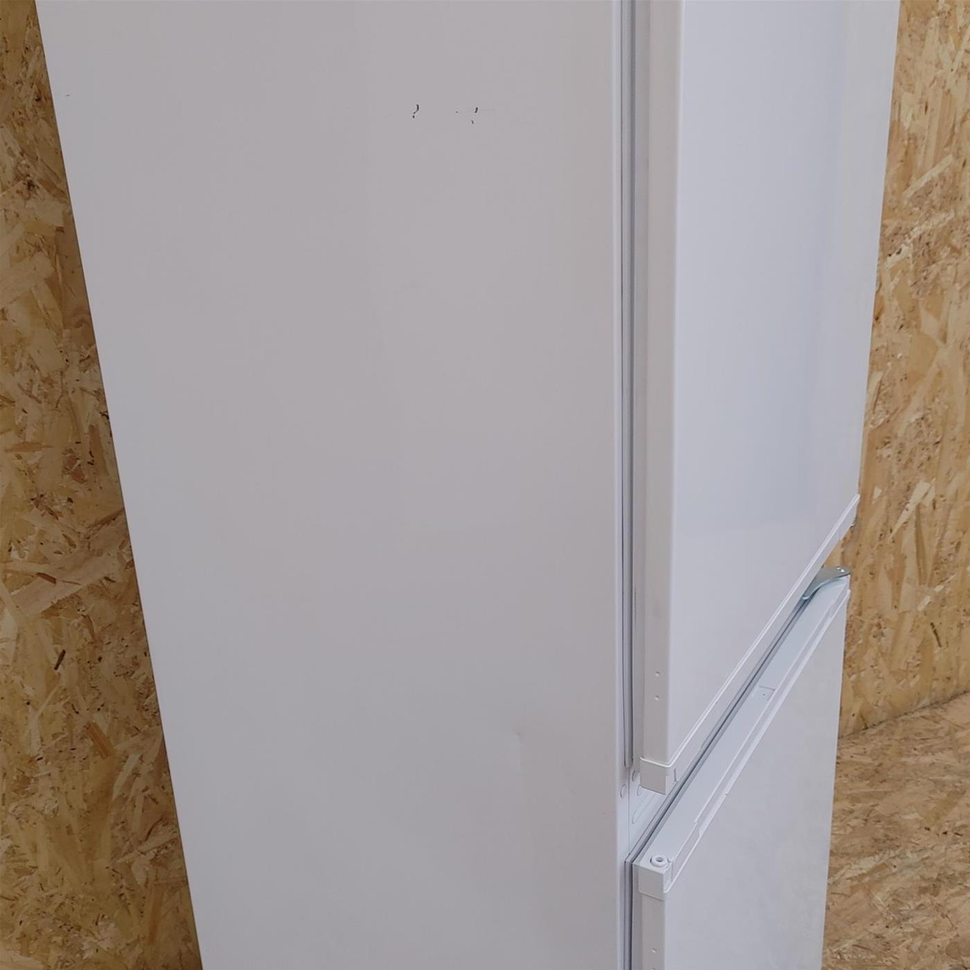 Grundig GKMI25920F Frigorifero Combinato da incasso Statico con Ventola A++
