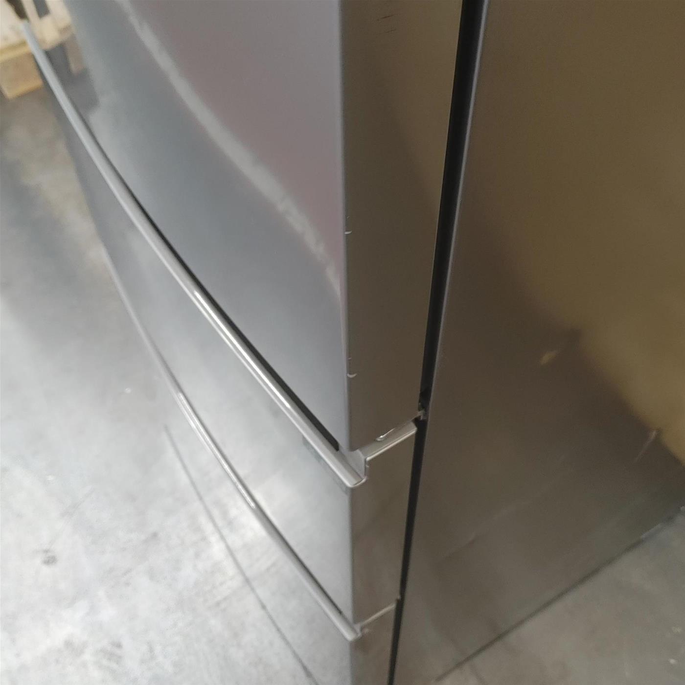 Haier 3D 60 Serie 3 HTR3619ENMN Libera installazione 348 LE Argento
