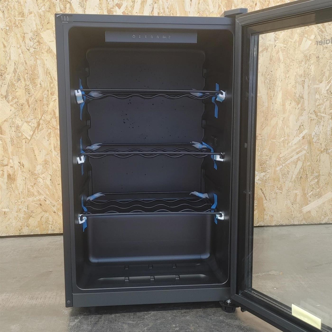 Haier Wine Bank 50 Serie 3 HWS31GGE Frigorifero per vino a compressore Libera installazione Nero 31 bottiglia/e