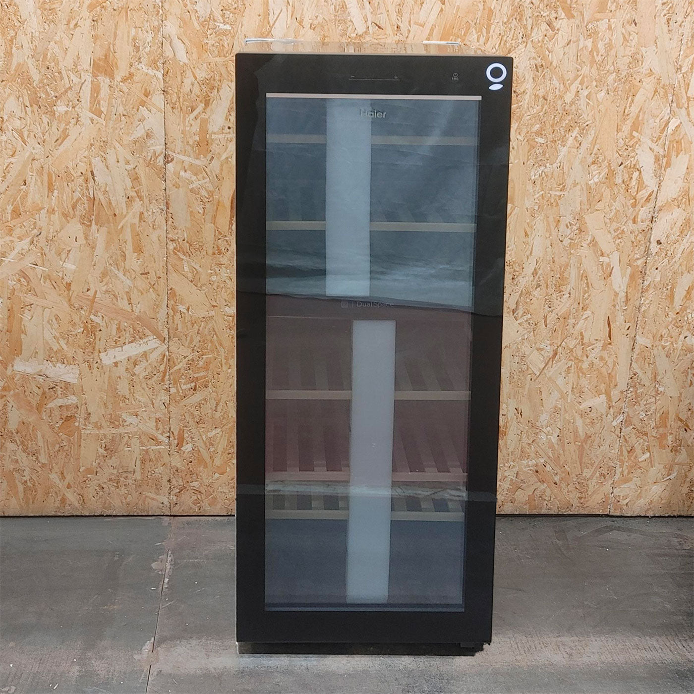 Haier Wine Bank 50 Serie 5 HWS79GDG Frigorifero per vino a compressore Libera installazione Nero 79 bottiglia/e