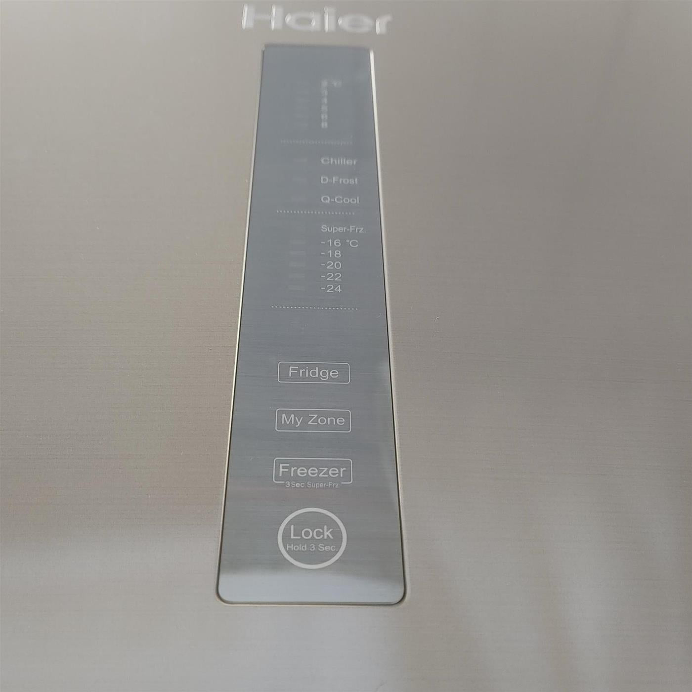 Haier 3D 60 Serie 3 A3FE837CHJ Libera installazione 371 L D Argento
