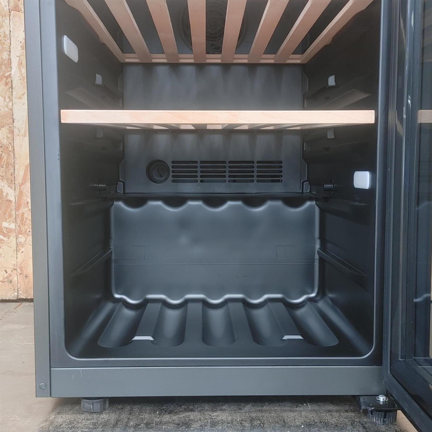 Haier Wine Bank 50 Serie 5 HWS79GDG Frigorifero per vino a compressore Libera installazione Nero 79 bottiglia/e