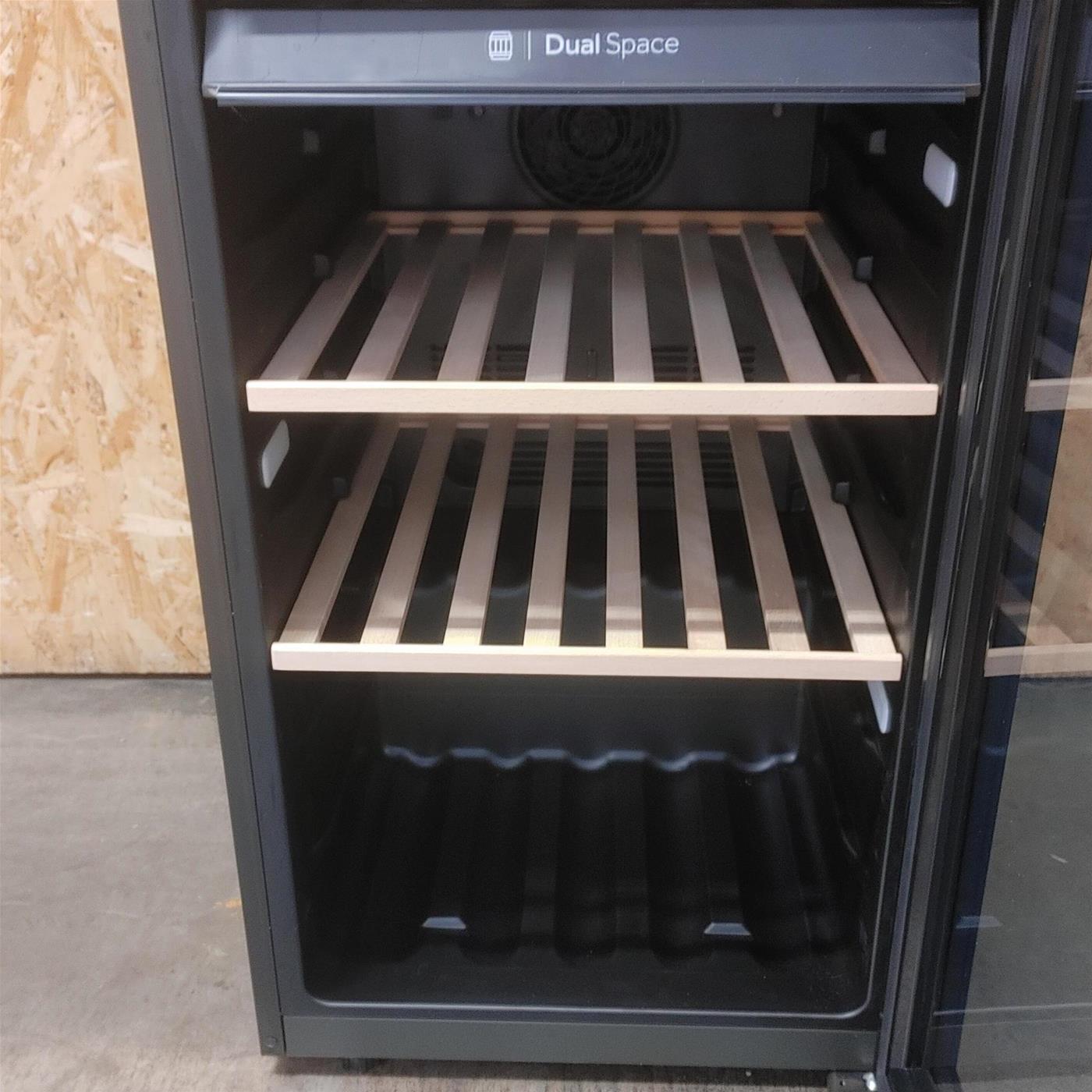 Haier Wine Bank 50 Serie 5 HWS79GDG Frigorifero per vino a compressore Libera installazione Nero 79 bottiglia/e