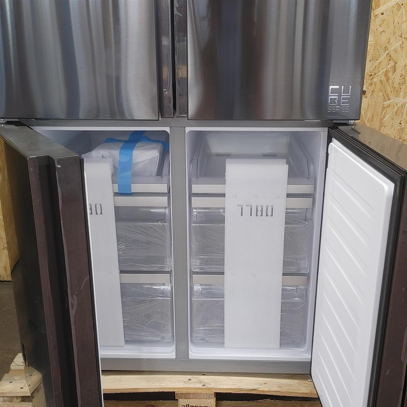 Haier Cube 90 Serie 7 HTF-610DSN7 frigorifero side-by-side Libera installazione 628 L F Nero