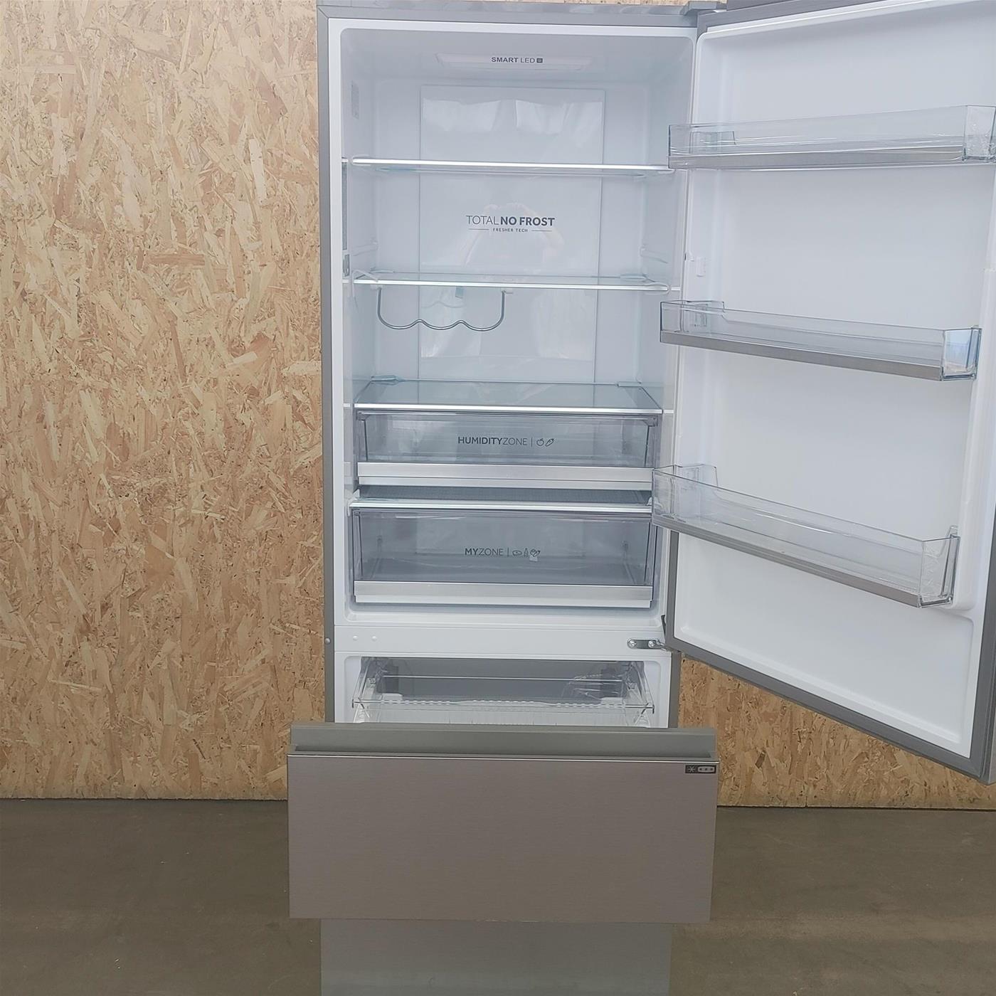 Haier 3D 70 Serie 5 HTR5720ENMG Libera installazione 483 LE Argento