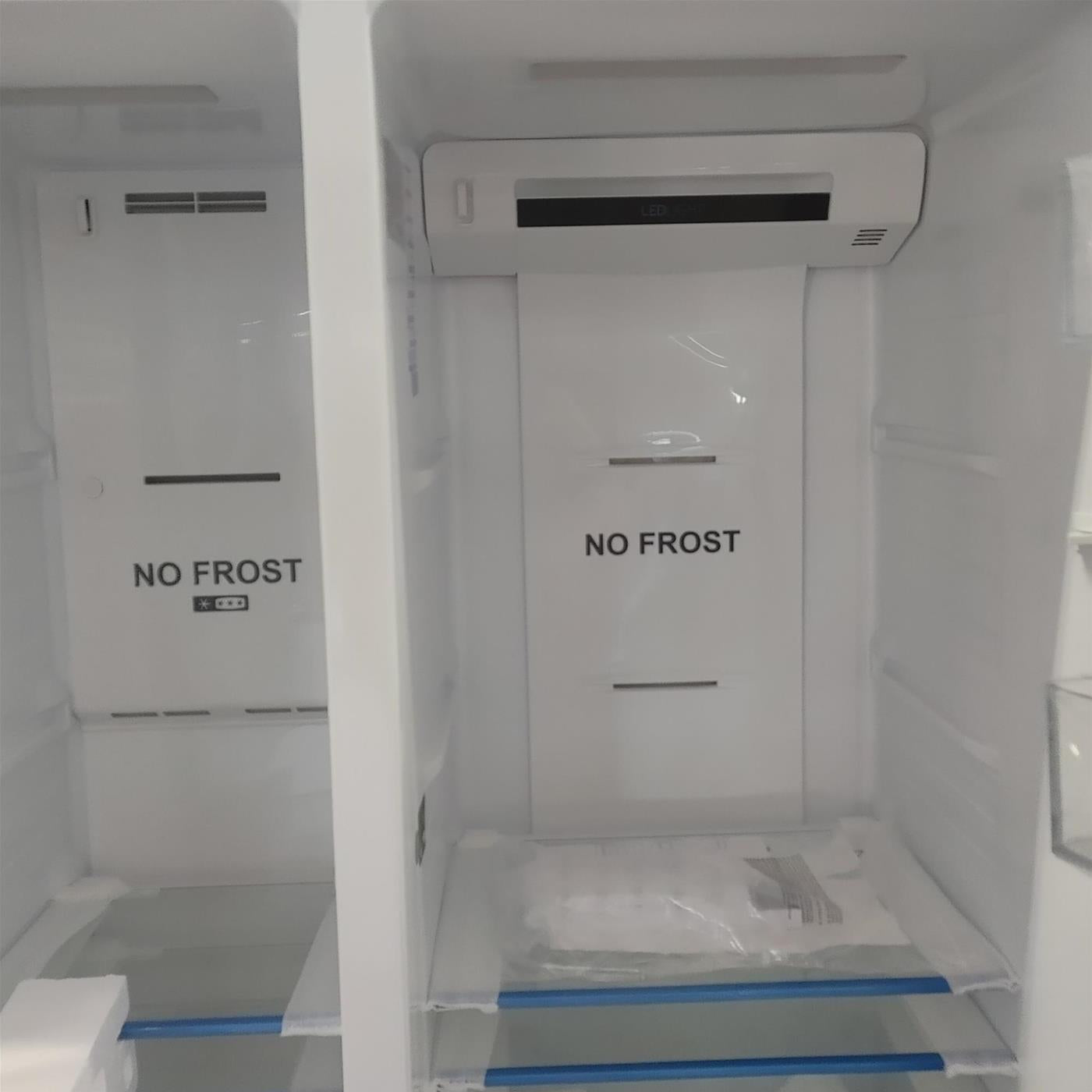 Frigorifero side-by-side Haier SBS 90 Serie 3 HSR3918ENPB Libera installazione 528 LE Nero