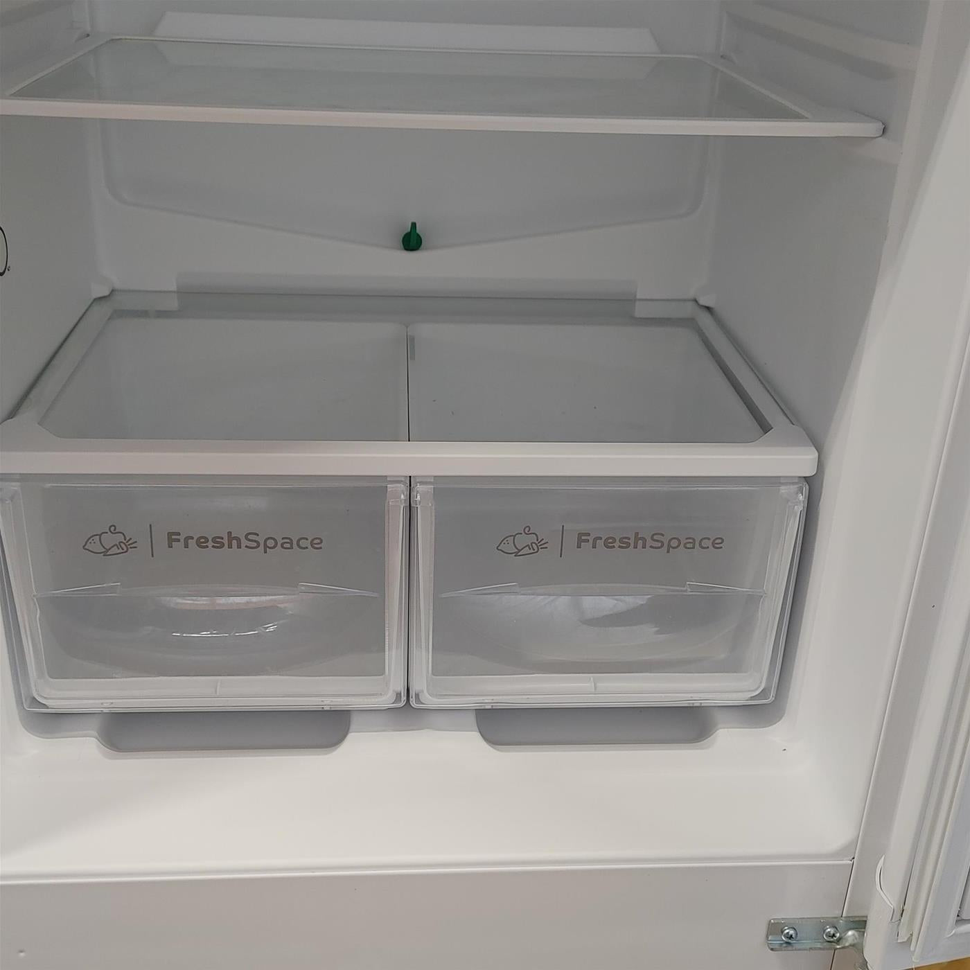 Indesit NCAA 55 Frigorifero Combinato