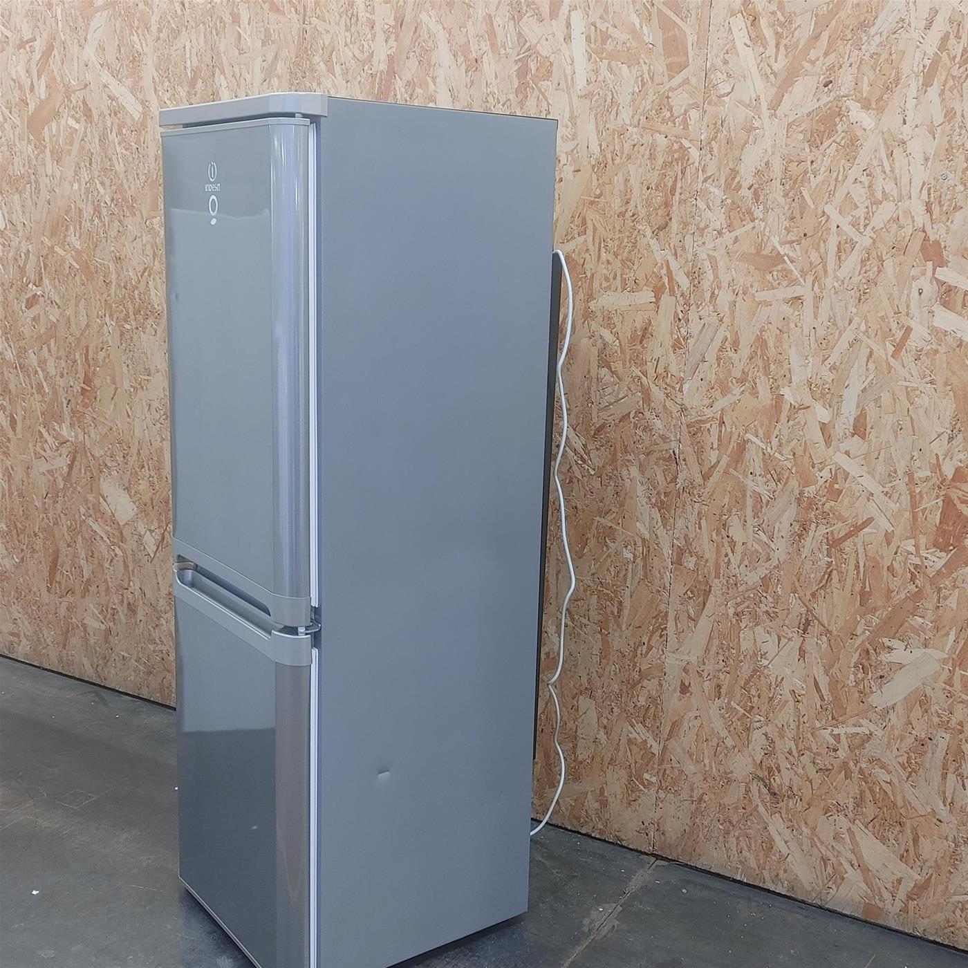 Frigorifero combinato Indesit NCAA 55 NX 228 L
