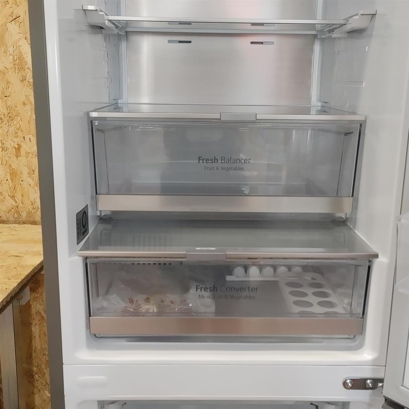 LG Frigorifero Combinato GBB72SAVCN1 Classe C Capacità 384 litri Total No Frost, Metal Fresh