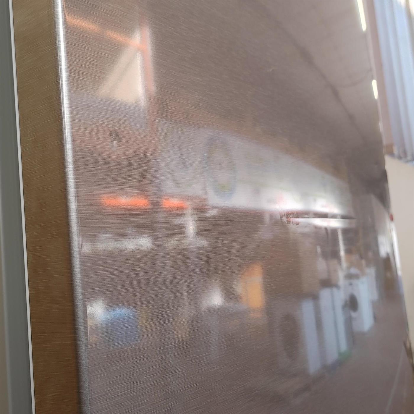 LG GBP62DSNCN1.ADSQE frigorifero con congelatore Libera installazione 384 LC Grafite