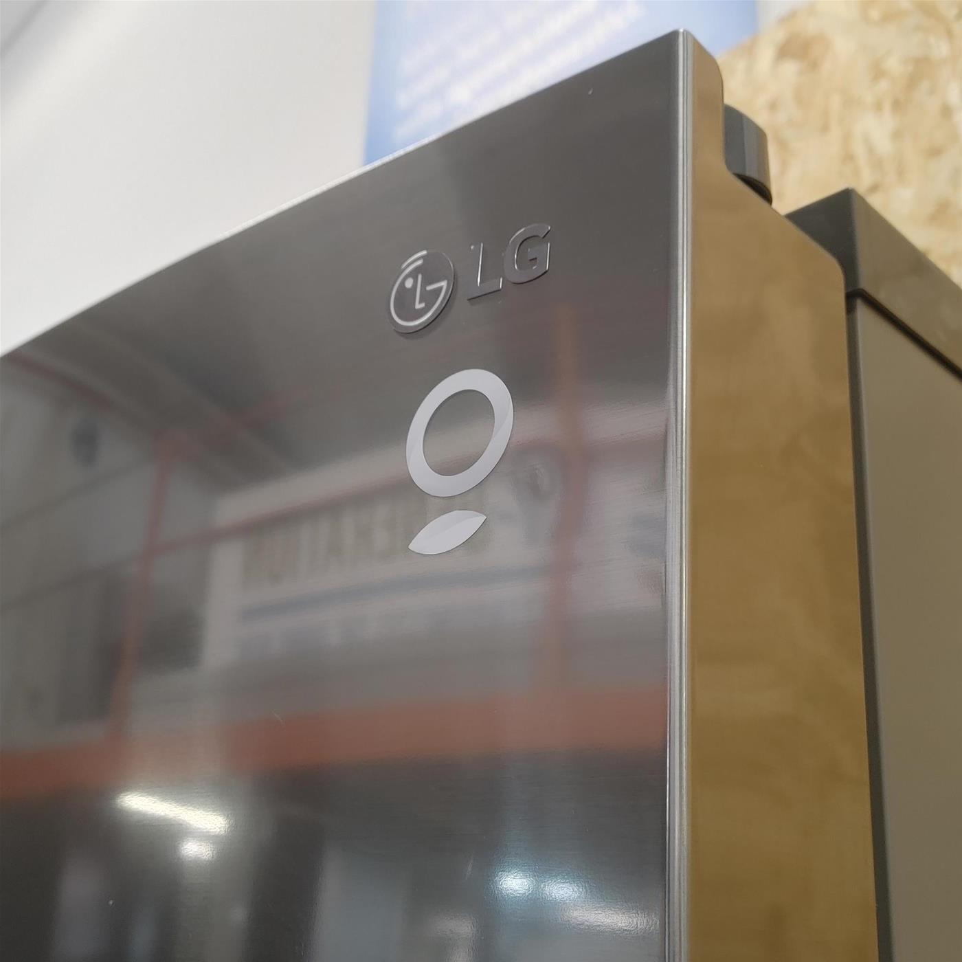 Frigorifero side by side LG GML844PZKZ Libera Installazione 428 LE Silver