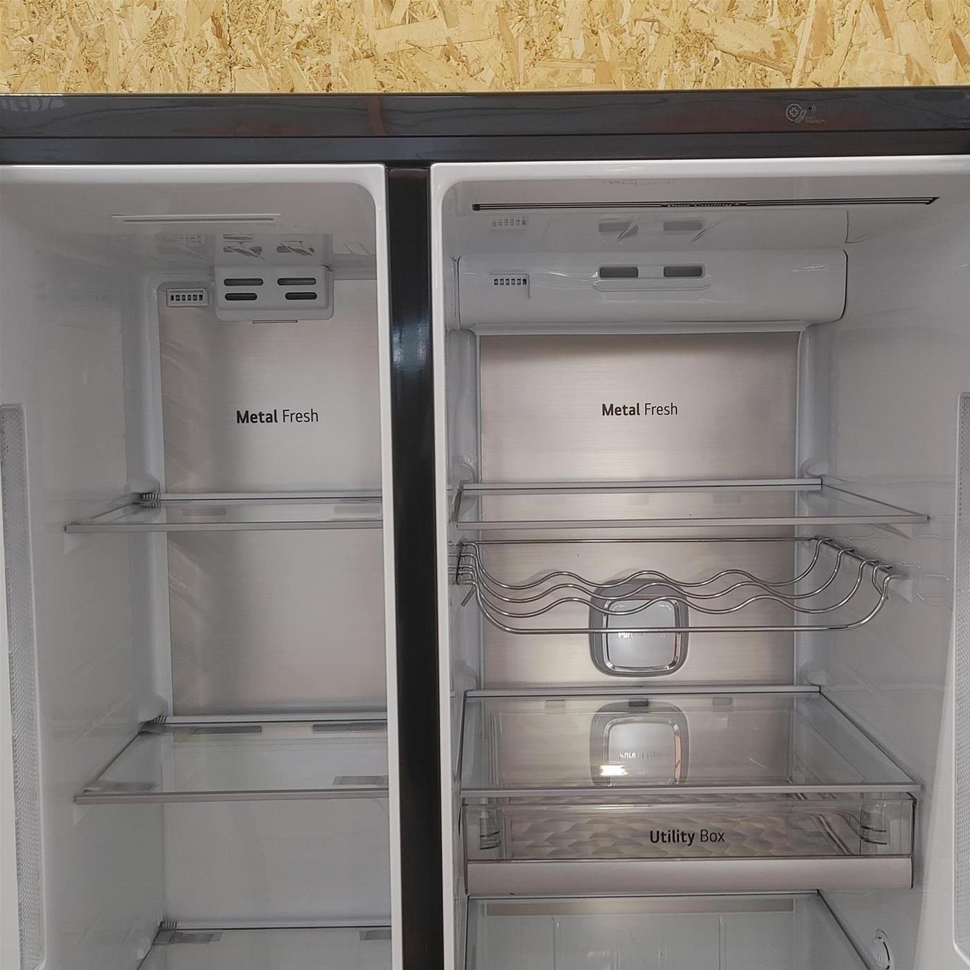 LG GSX960MCCZ frigorifero side-by-side Libera installazione 601 L F Nero