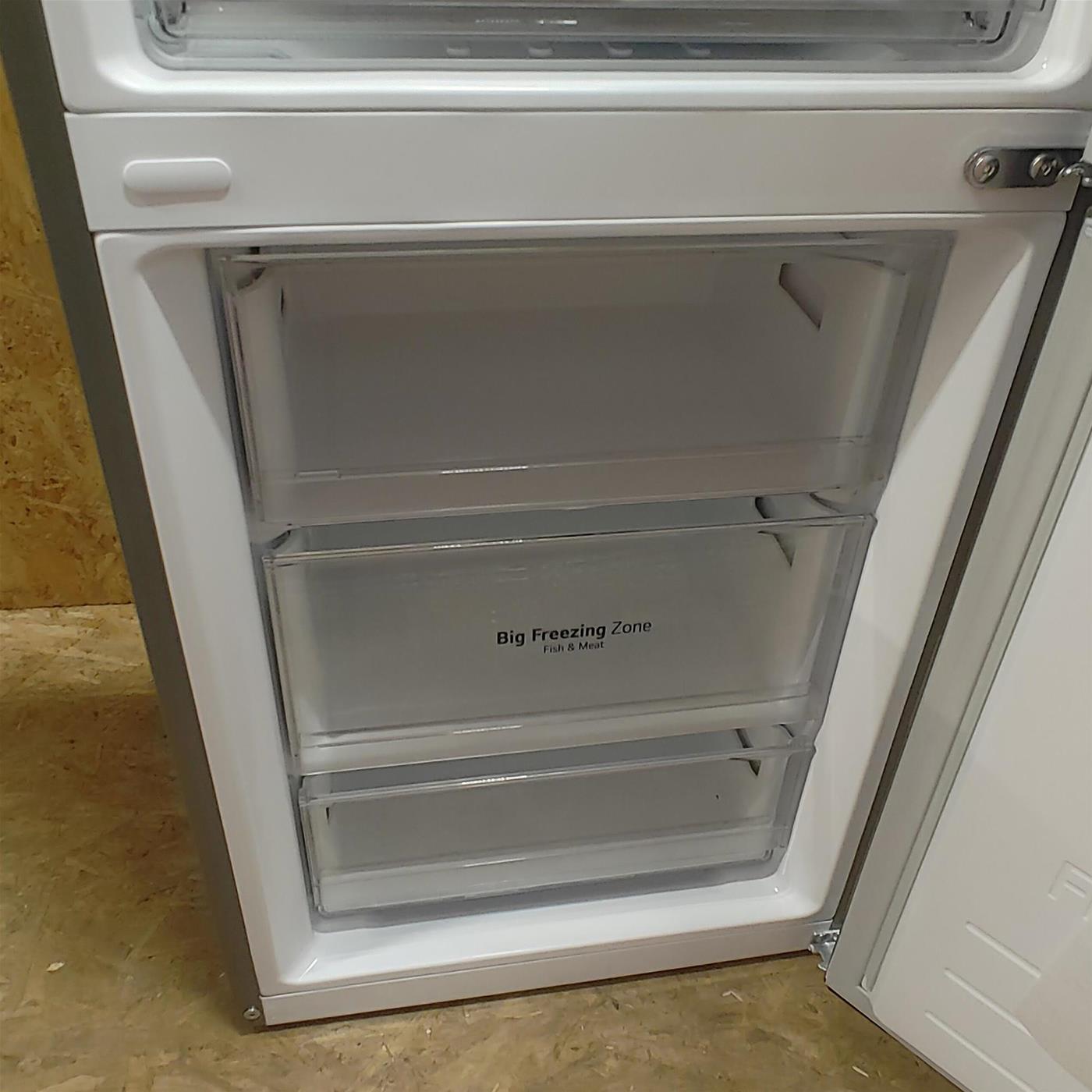 LG GBP62DSXCC1 fridge-freezer Freestanding 384 L C Graphite