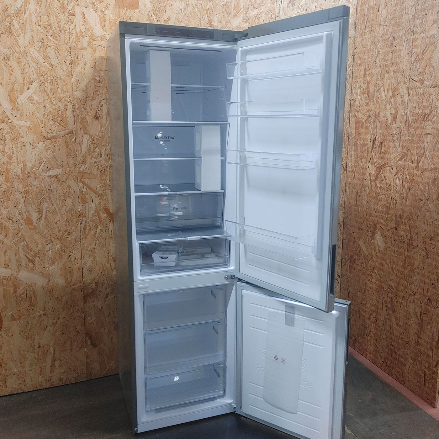 LG GBP62PZNAC.APZQEUR frigorifero con congelatore Libera installazione 384 LA Acciaio inox