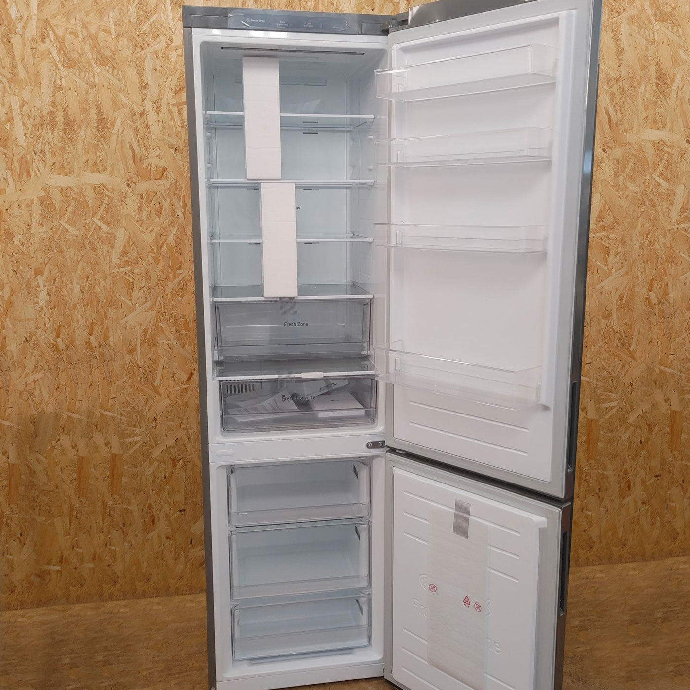 LG GBP62PZNAC.APZQEUR frigorifero con congelatore Libera installazione 384 LA Acciaio inox