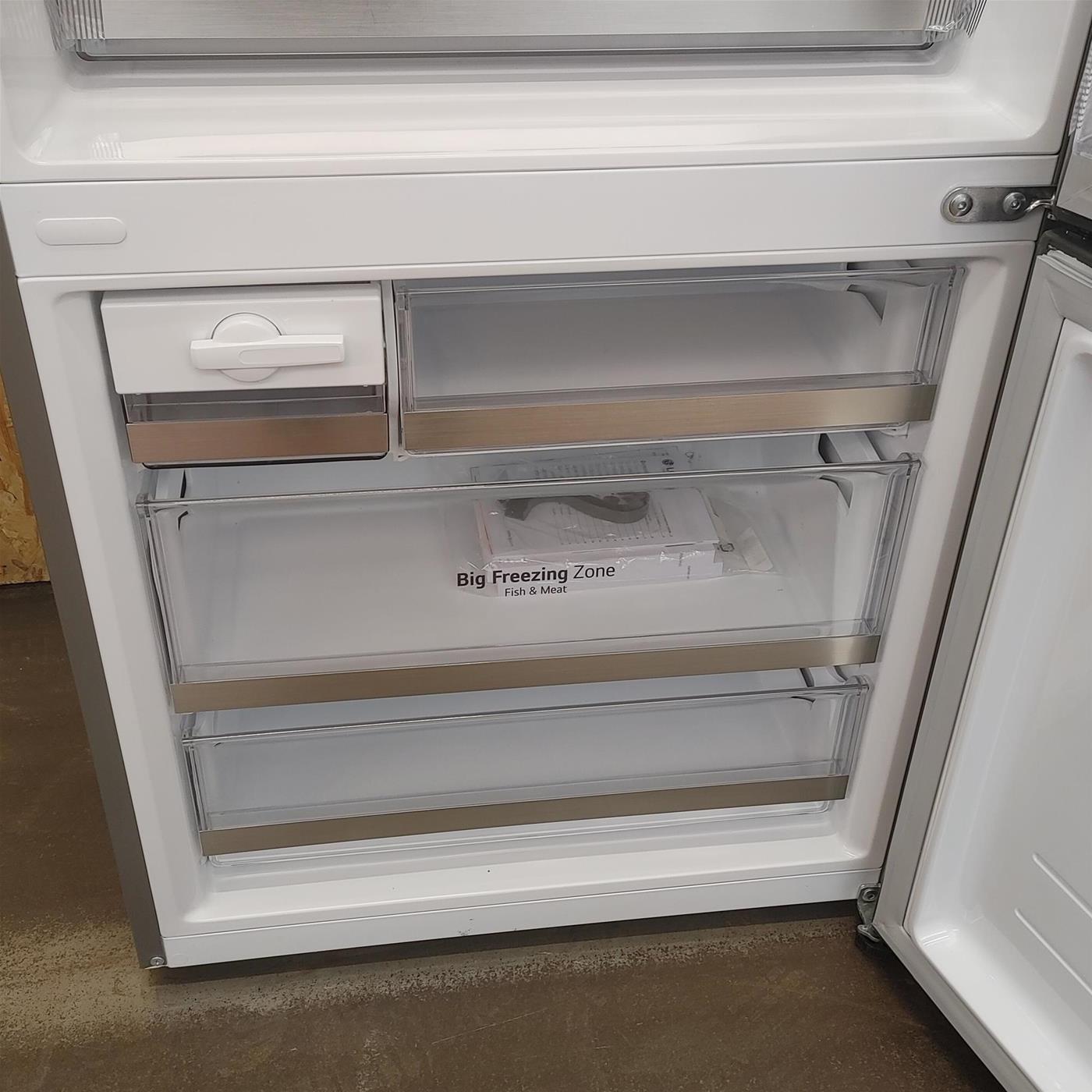 LG GBB567PZCMB frigorifero con congelatore Libera installazione 462 L E Acciaio inossidabile