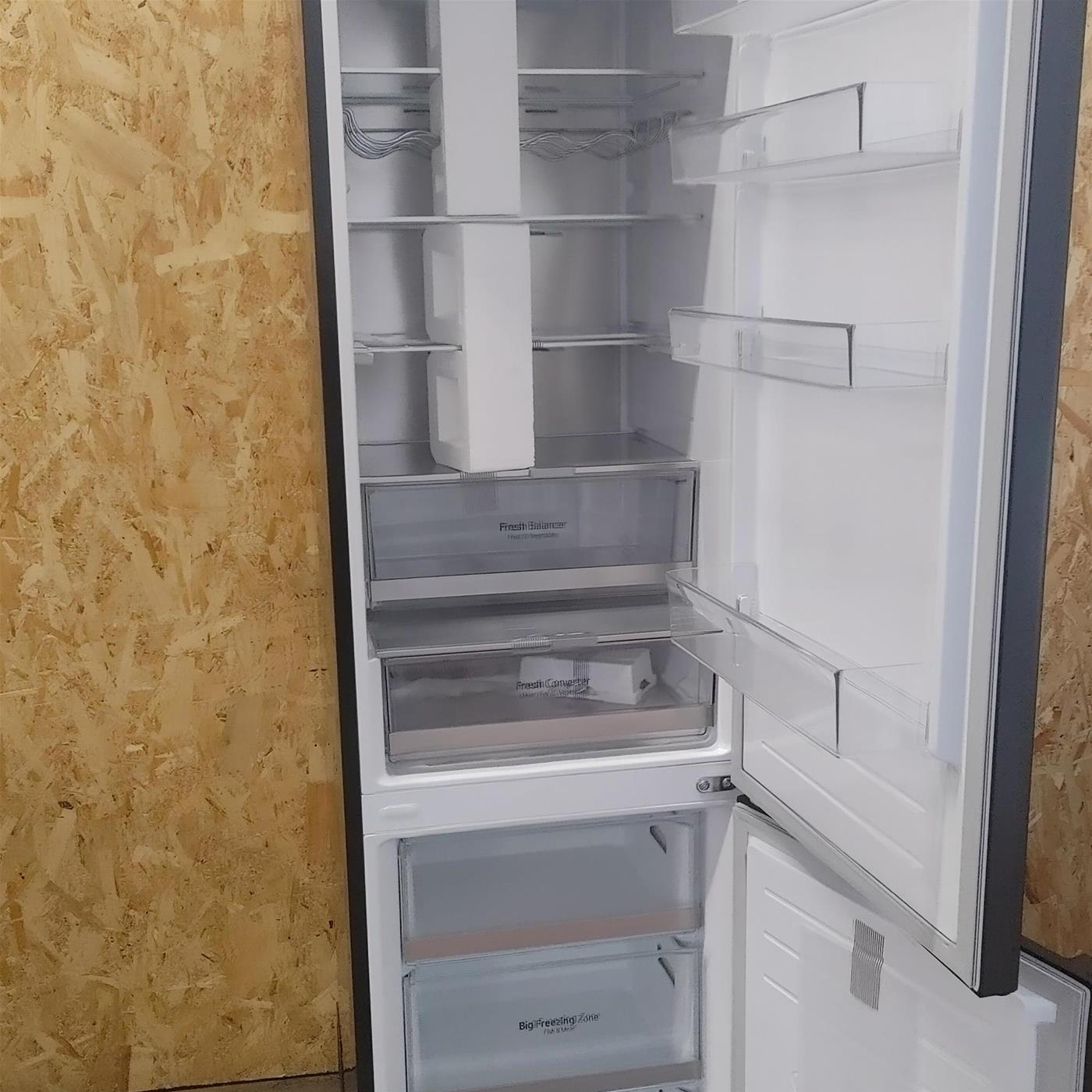 LG GBB72MCVBN frigorifero con congelatore Libera installazione 384 L B Nero, Metallico, Total No Frost