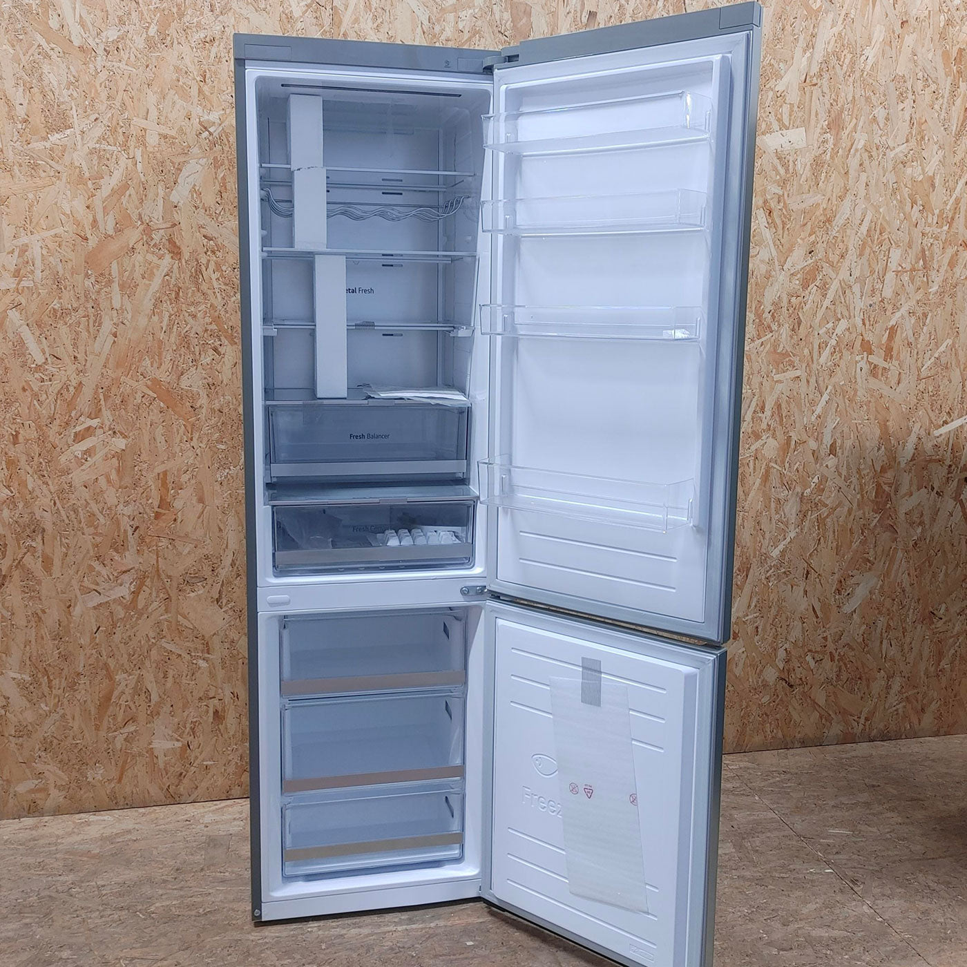 LG GBB72NSUGN frigorifero con congelatore Libera installazione 384 L D Acciaio inossidabile